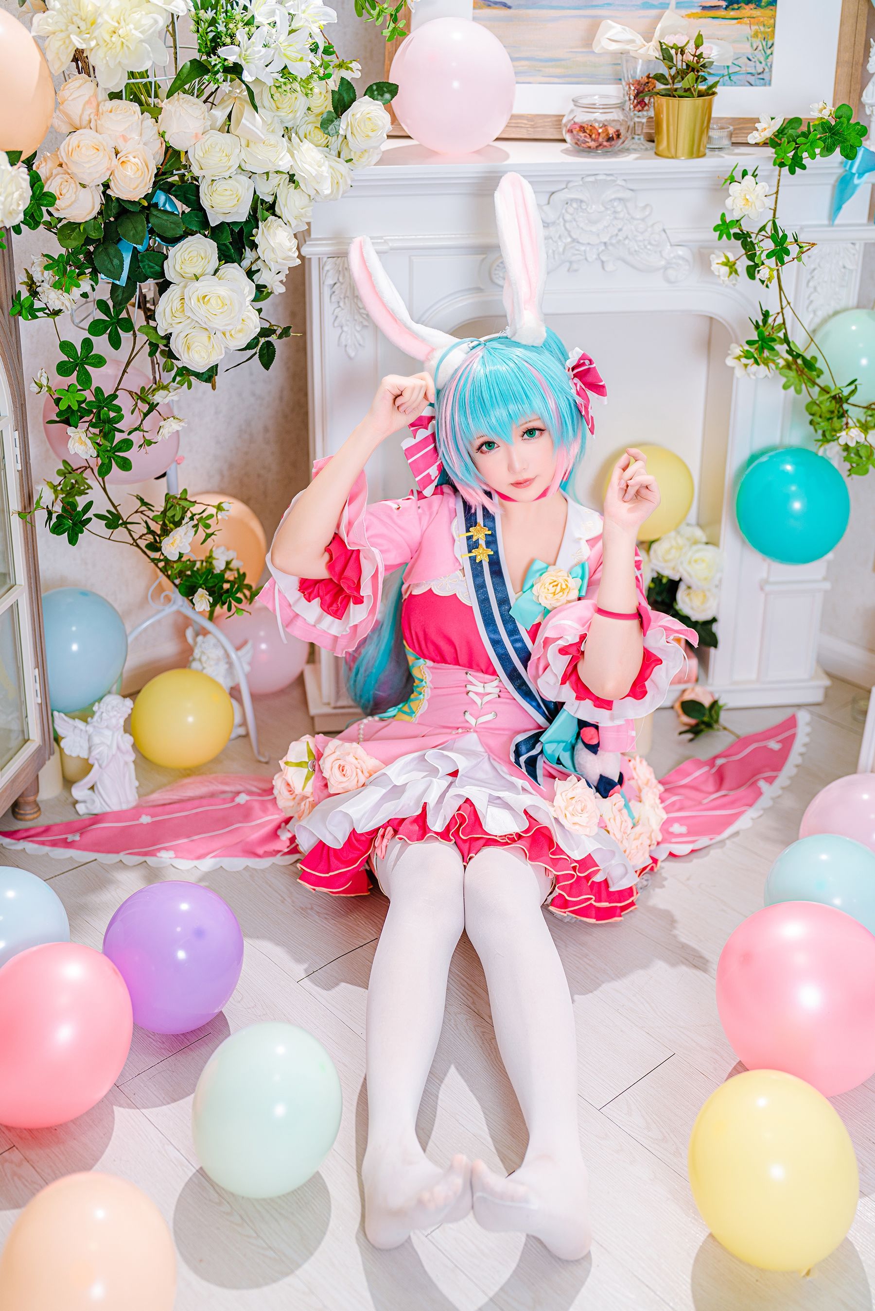 [福利COS] Coser小姐姐星之迟迟 - 情人节 梦梦套组