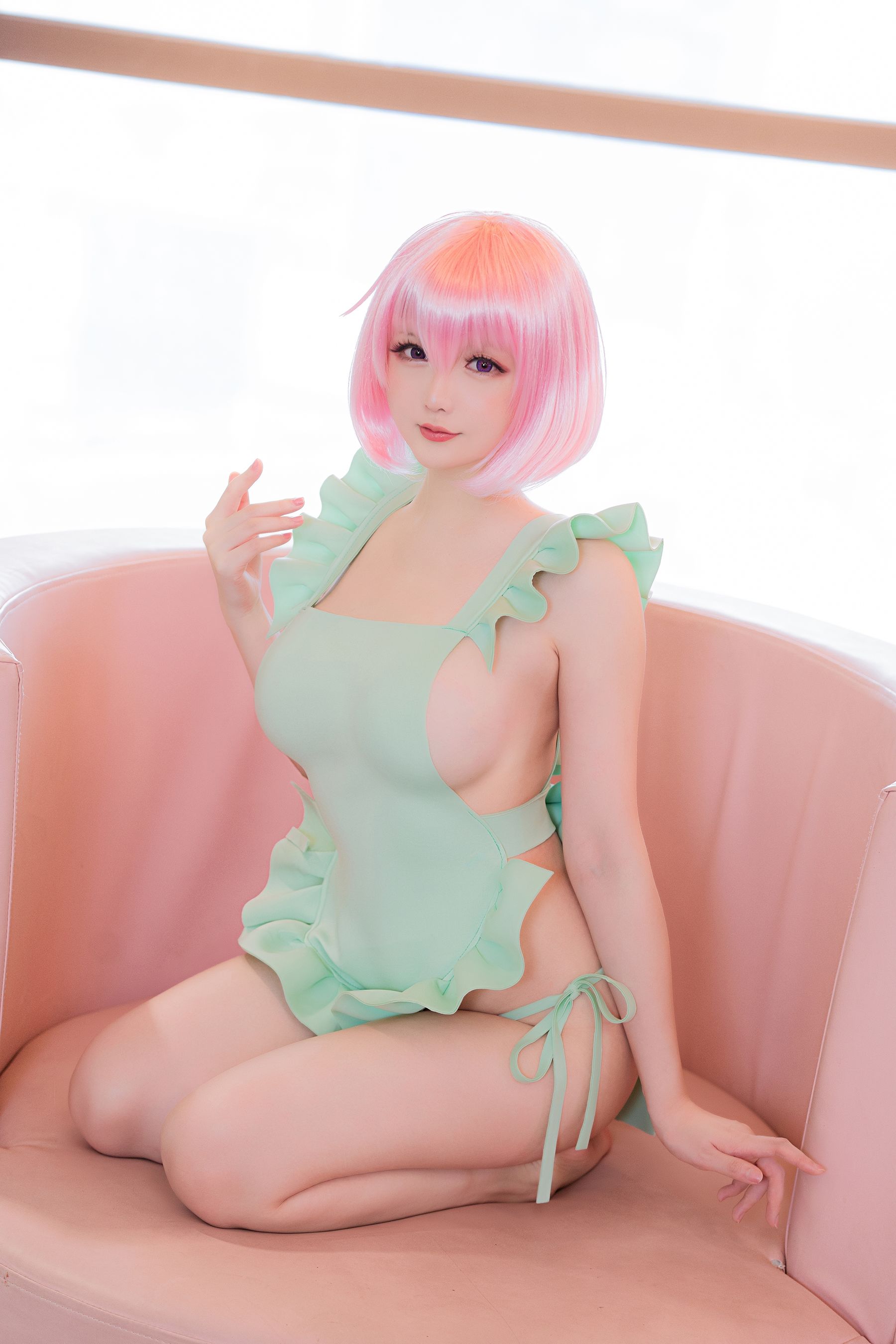 [福利COS] Coser小姐姐星之迟迟 - 情人节 梦梦套组