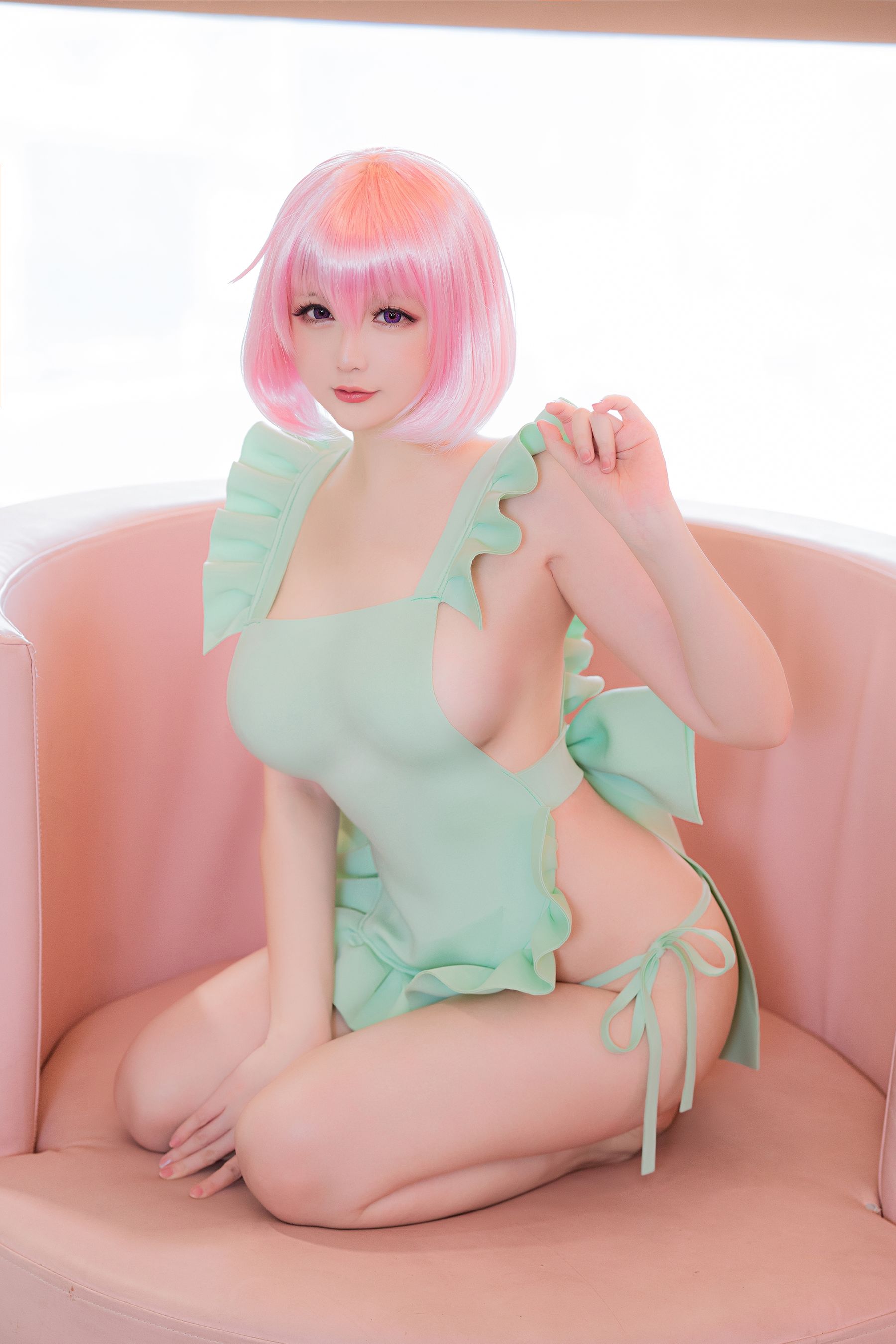 [福利COS] Coser小姐姐星之迟迟 - 情人节 梦梦套组