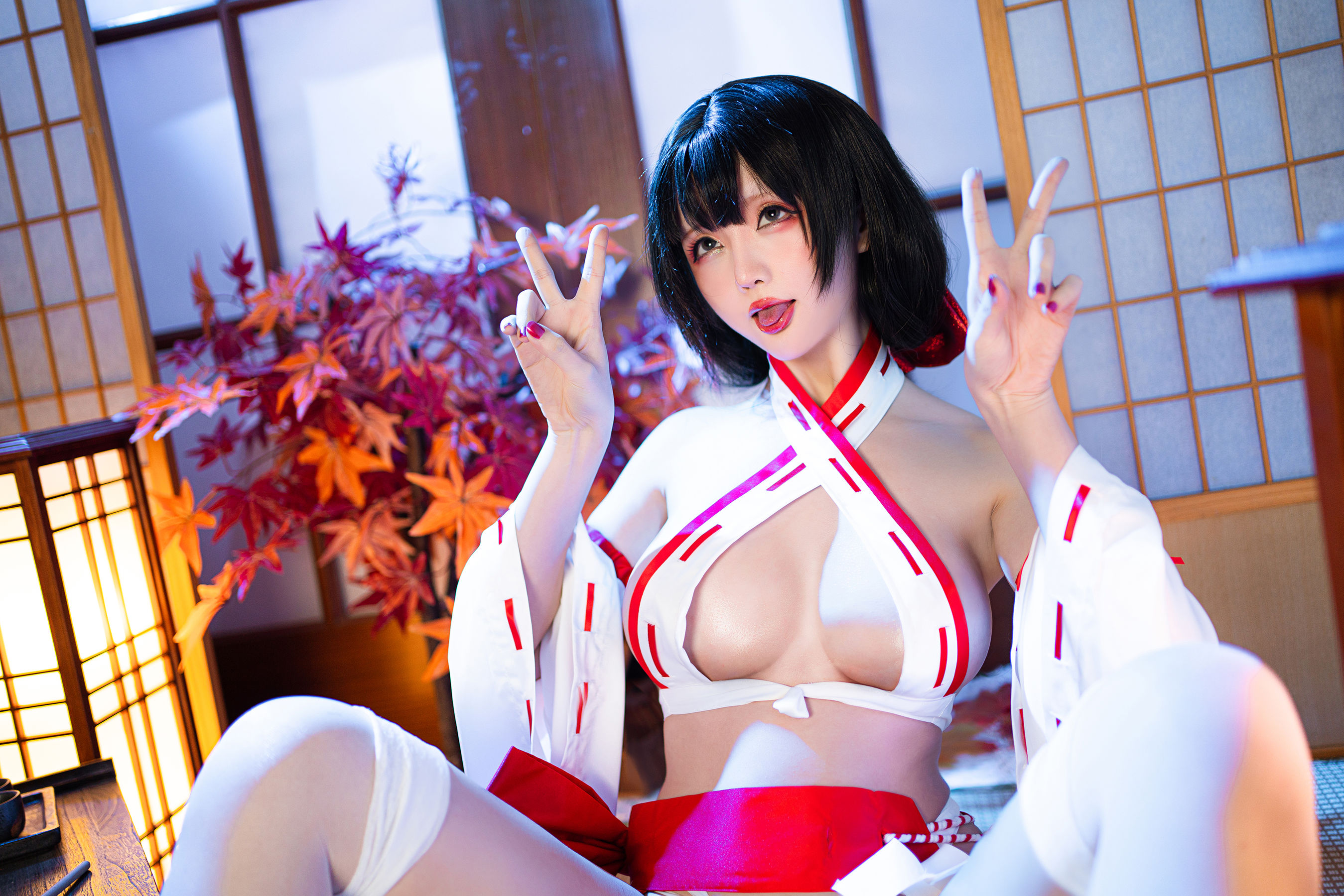[福利COS] Coser小姐姐星之迟迟 - 新春巫女