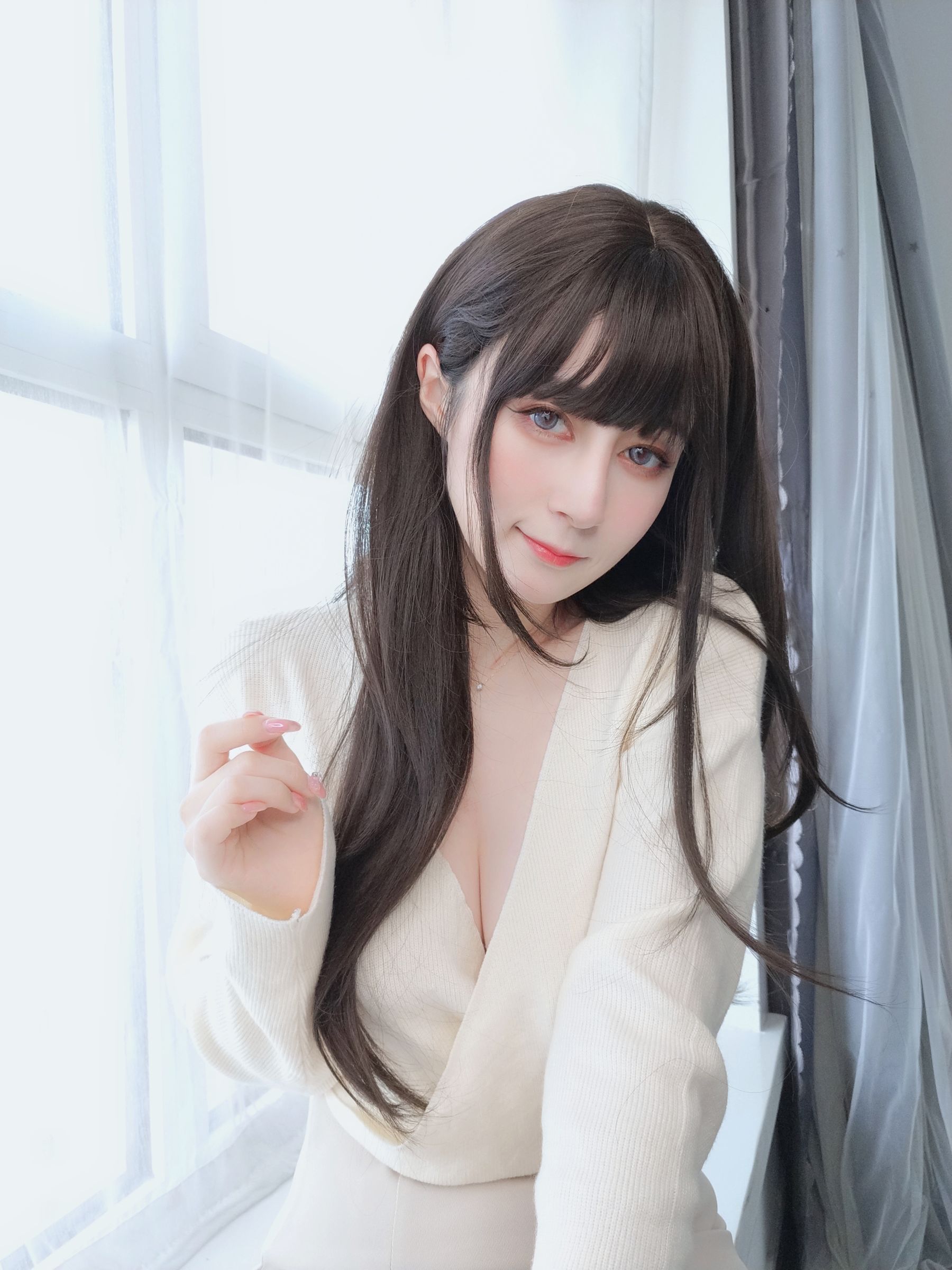 [福利COS] Coser小姐姐白银 - OL丝情