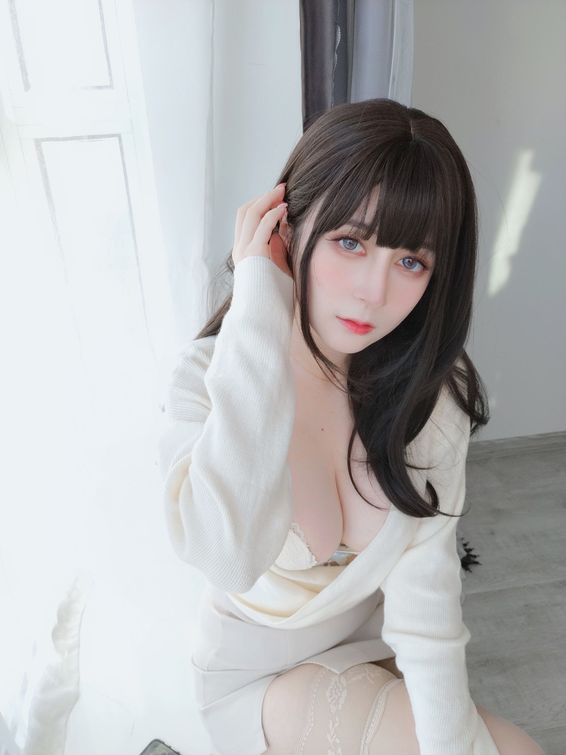 [福利COS] Coser小姐姐白银 - 梦中情人