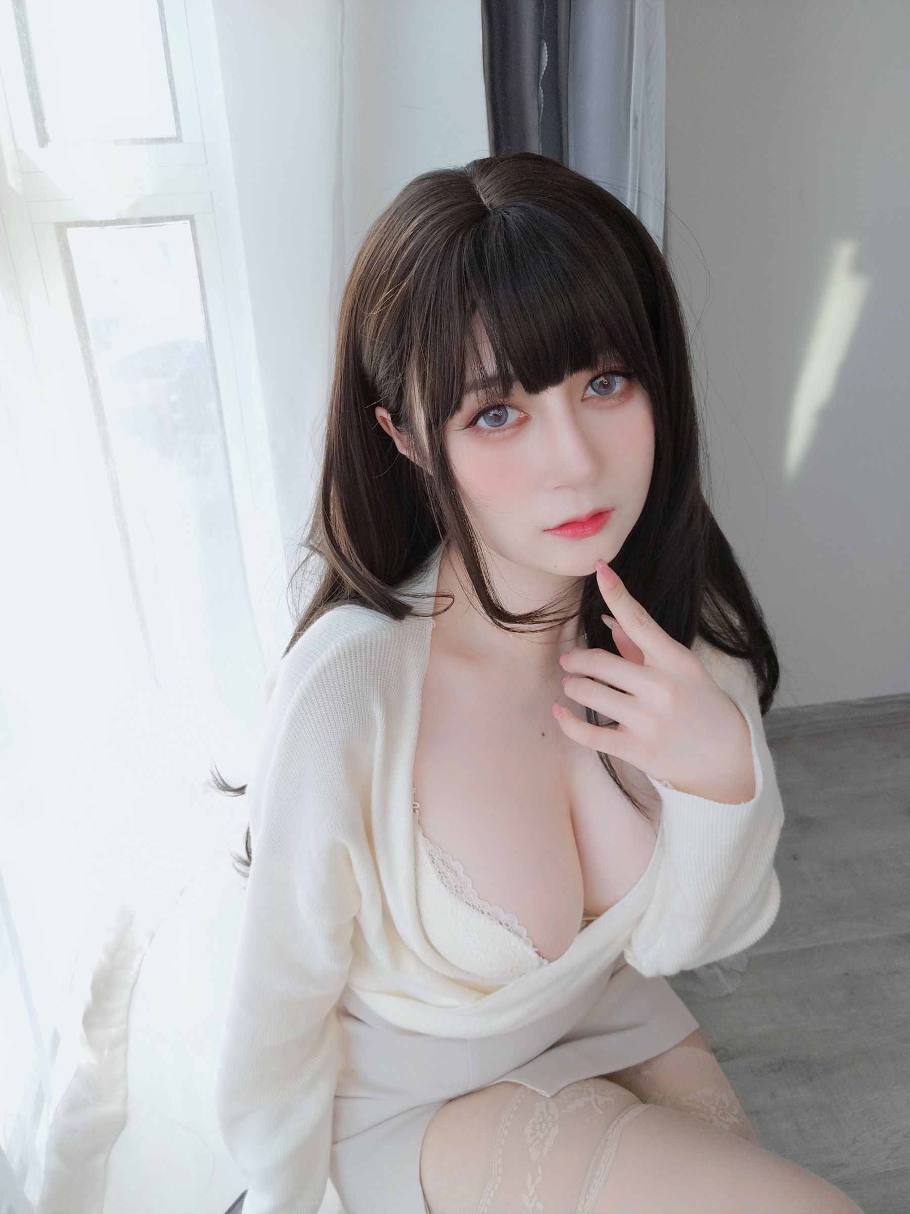 [福利COS] Coser小姐姐白银 - 梦中情人