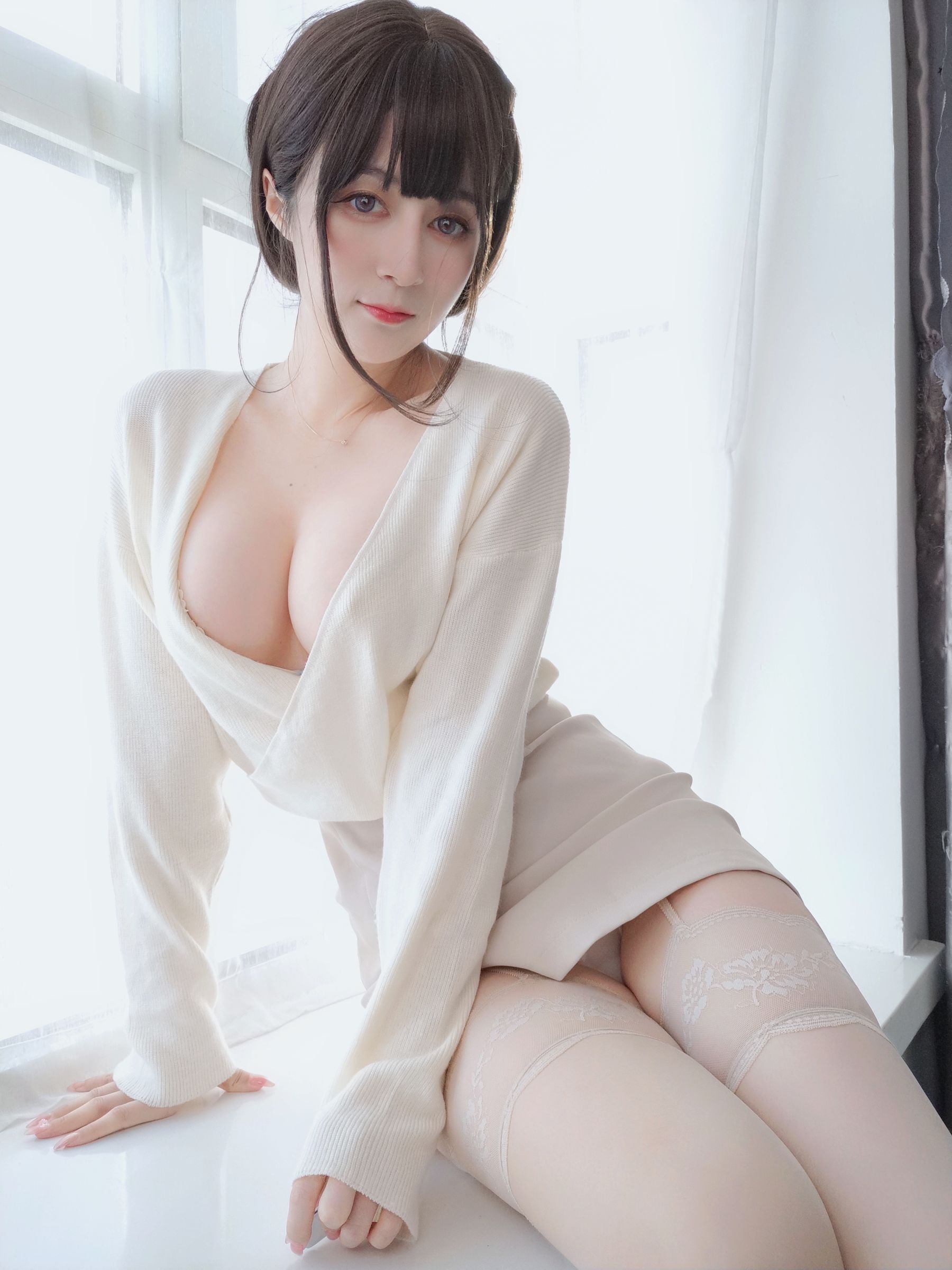 [福利COS] Coser小姐姐白银 - 梦中情人