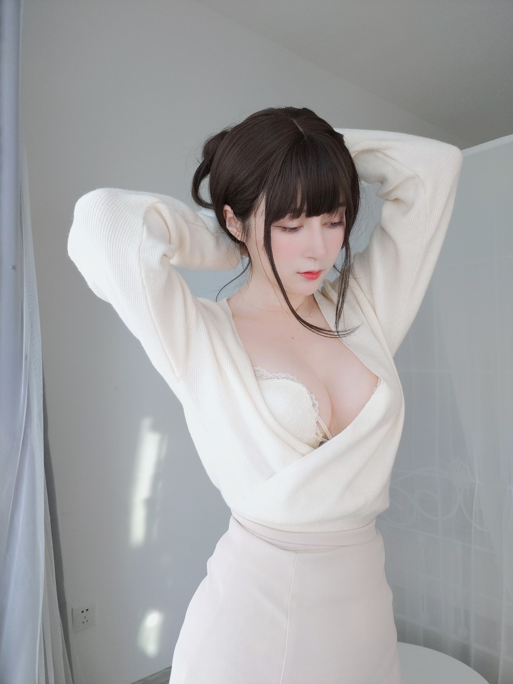 [福利COS] Coser小姐姐白银 - 梦中情人