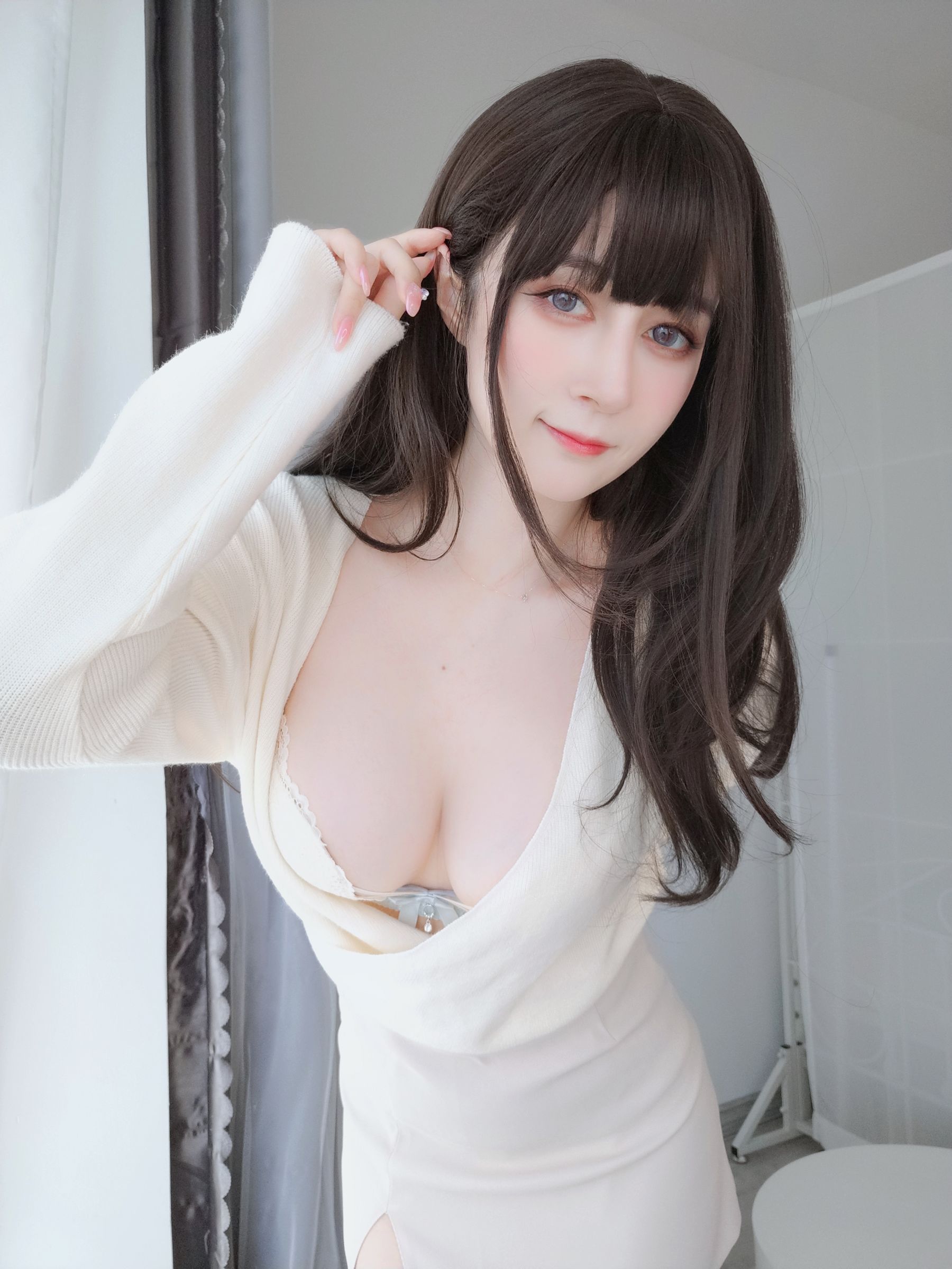 [福利COS] Coser小姐姐白银 - 梦中情人