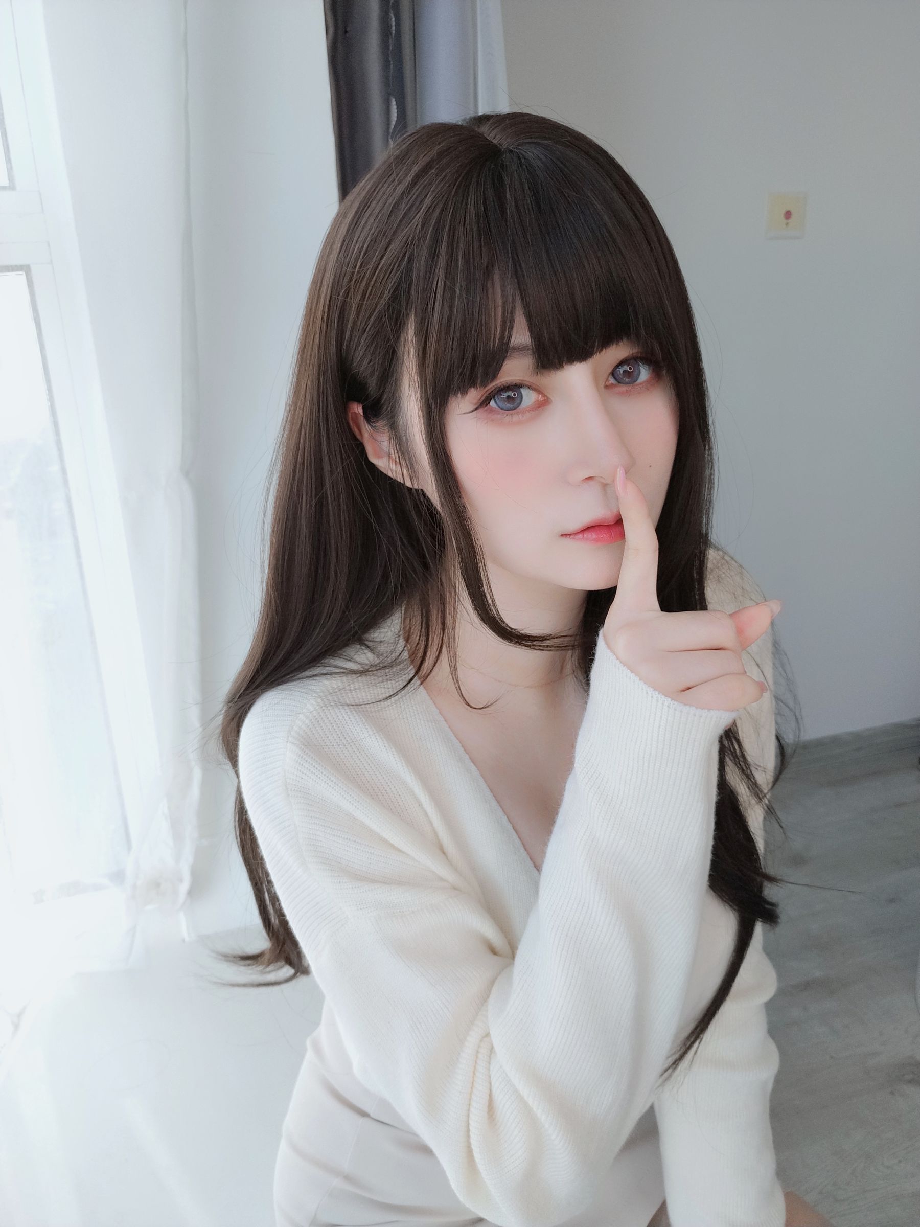 [福利COS] Coser小姐姐白银 - 梦中情人