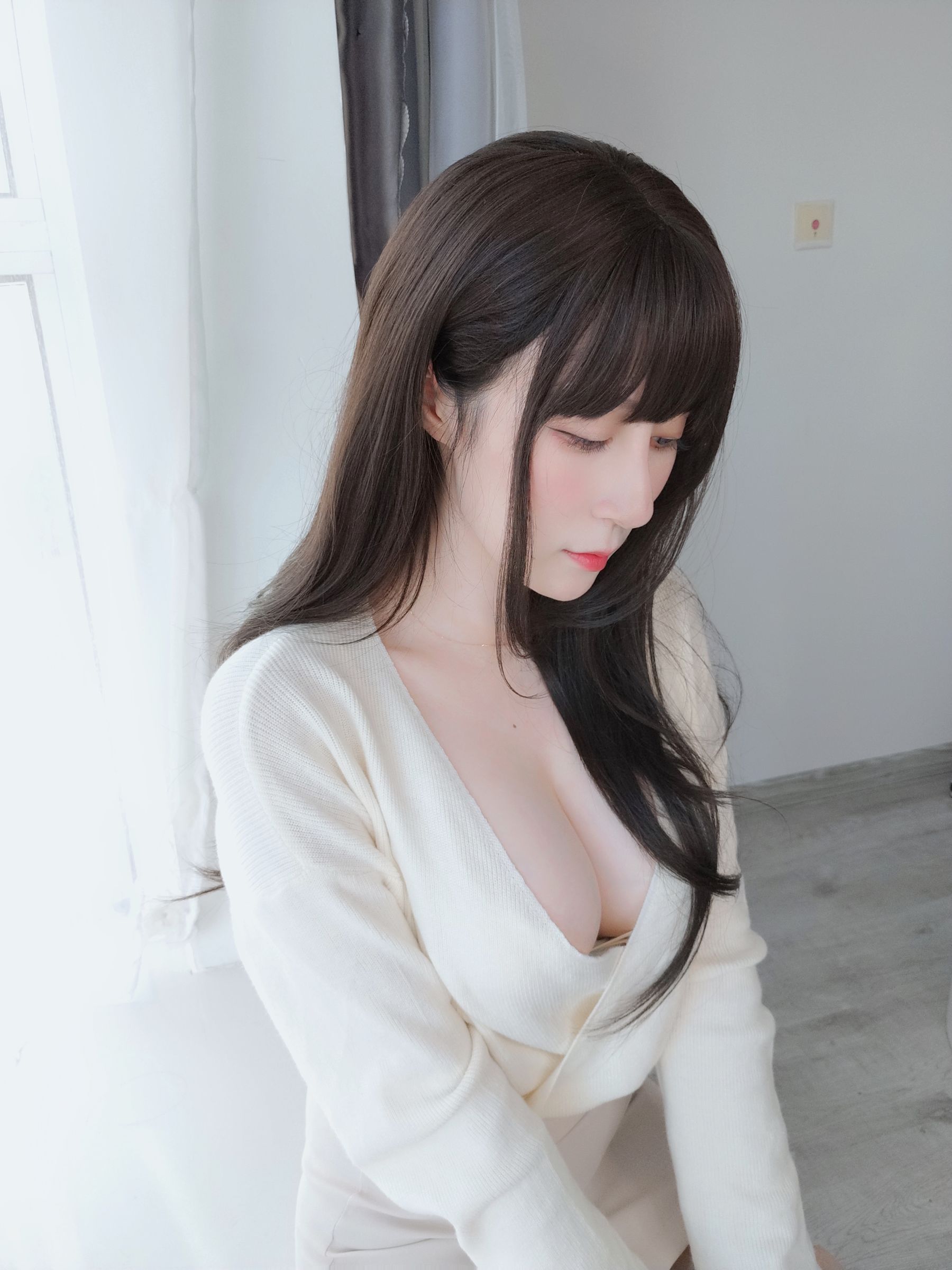 [福利COS] Coser小姐姐白银 - 梦中情人
