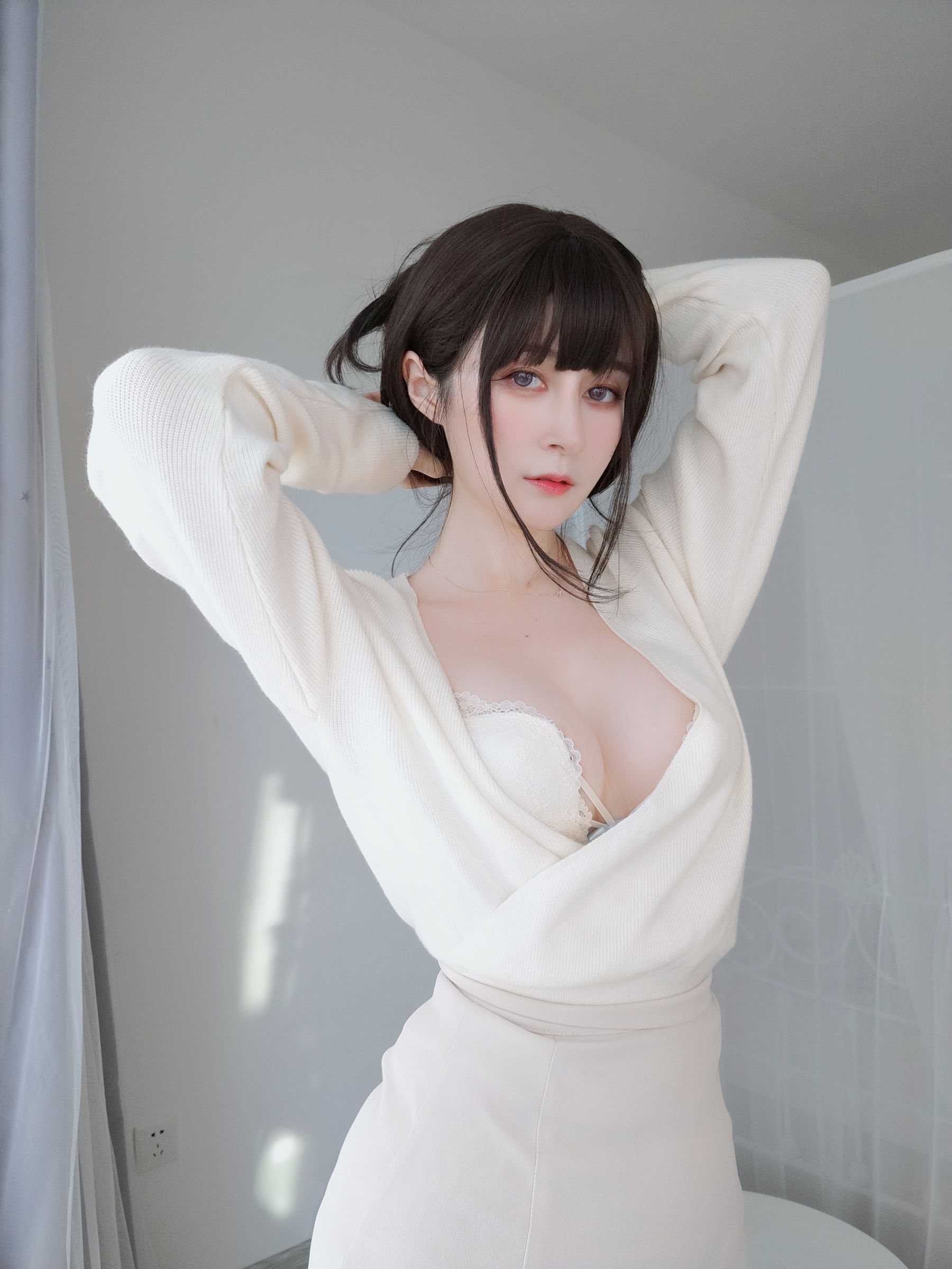 [福利COS] Coser小姐姐白银 - 梦中情人