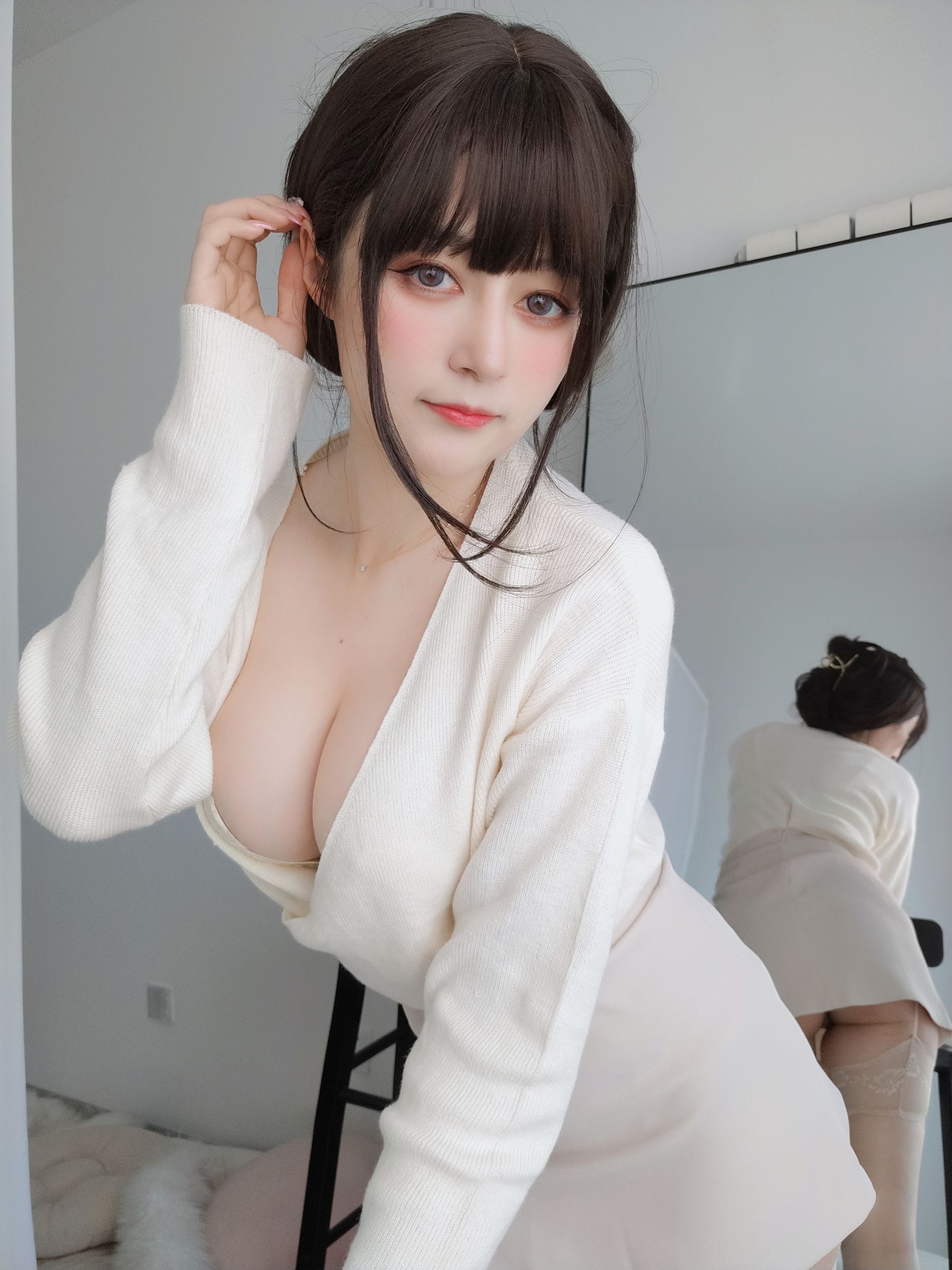 [福利COS] Coser小姐姐白银 - 梦中情人