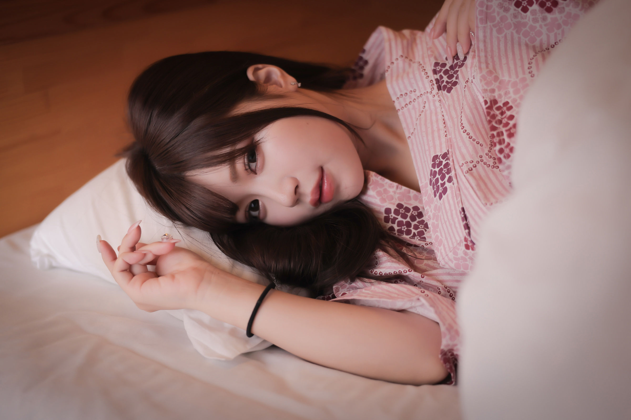 [福利COS] Mai Shirota 白田まい 白田まいと、貸切温泉と、濃厚接触