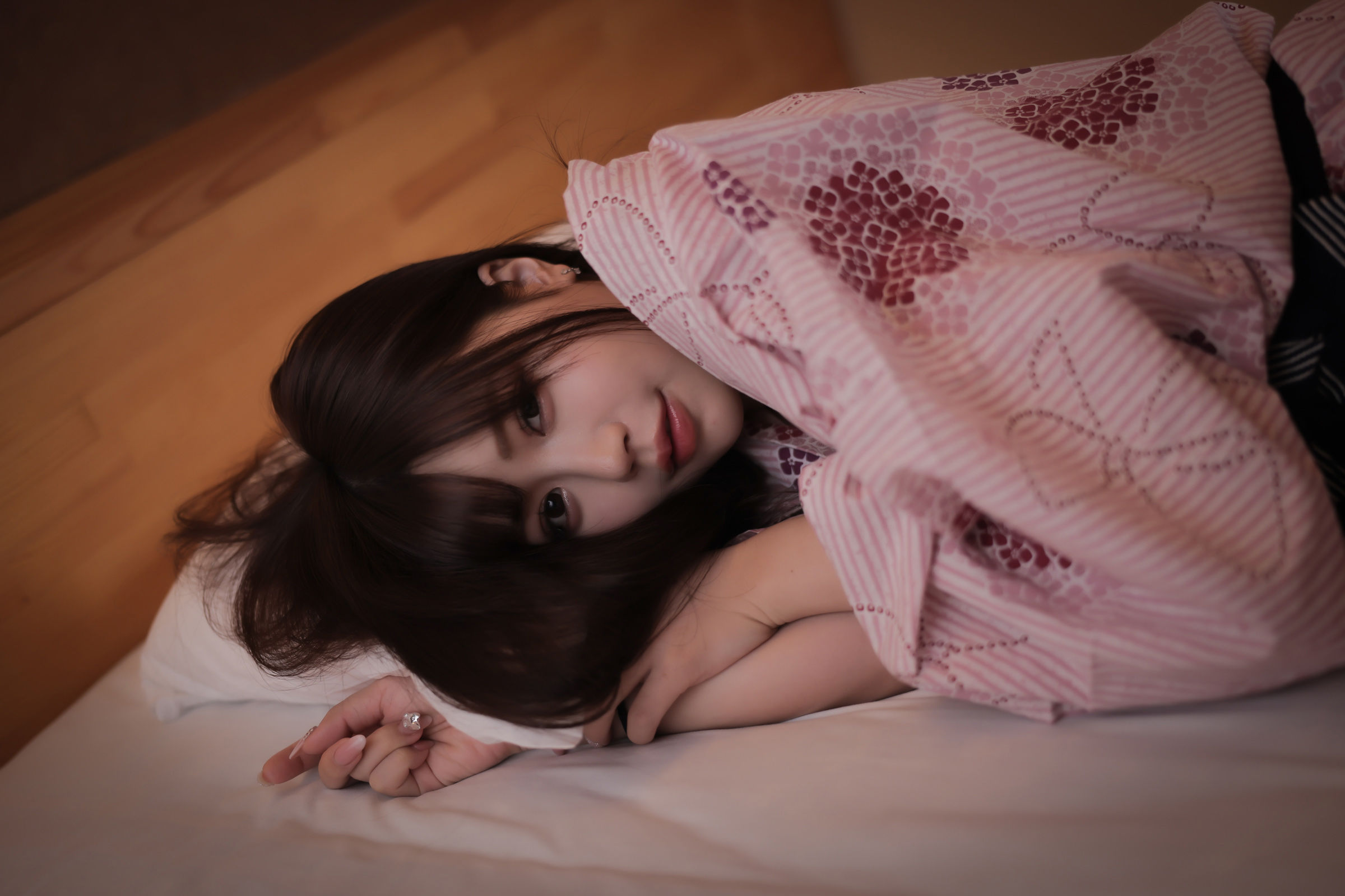 [福利COS] Mai Shirota 白田まい 白田まいと、貸切温泉と、濃厚接触