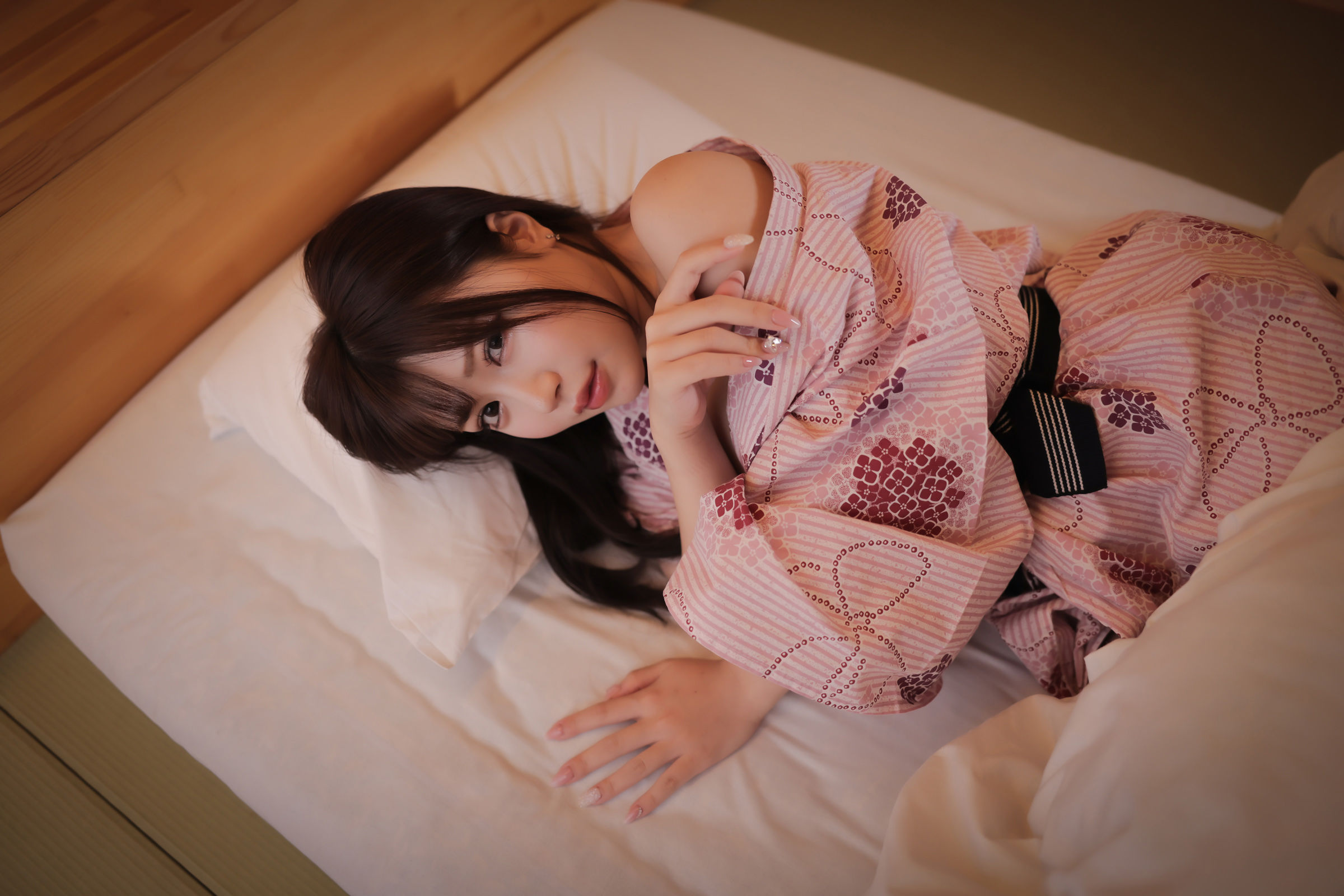 [福利COS] Mai Shirota 白田まい 白田まいと、貸切温泉と、濃厚接触