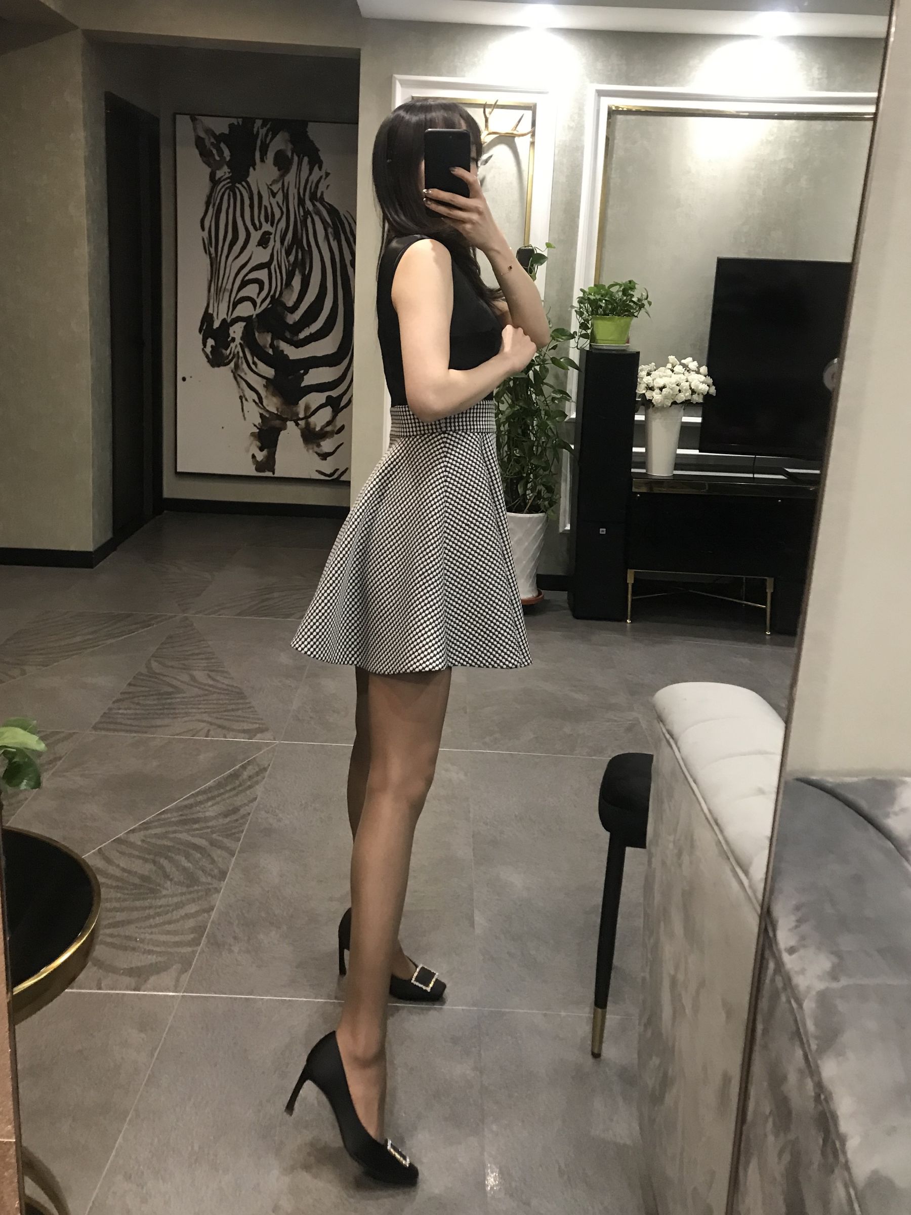 [福利COS] 丝足博主麋鹿_Monroe 2020.04.20 红高黑丝