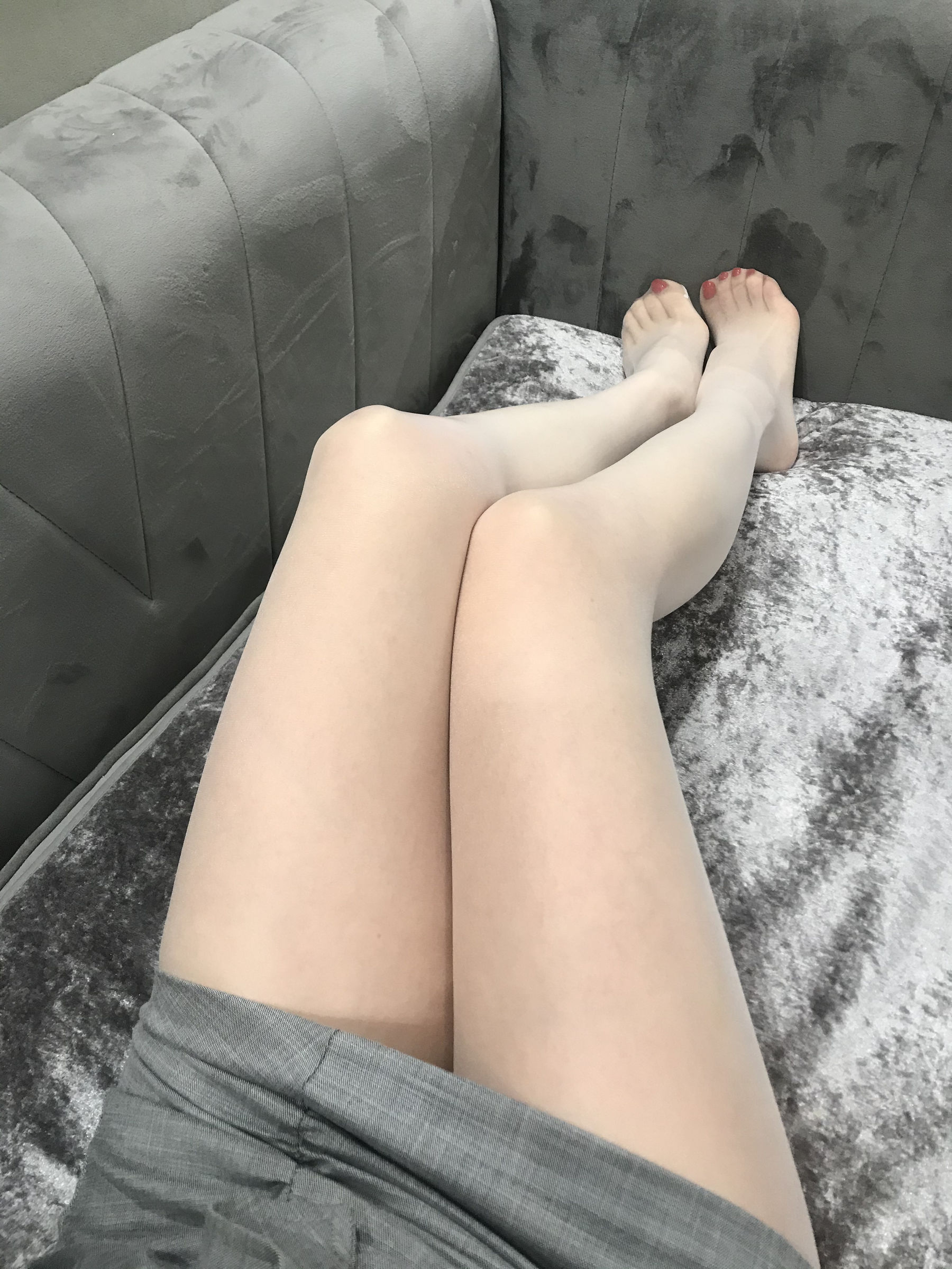 [福利COS] 丝足博主麋鹿_Monroe 2020.04.20 红高黑丝