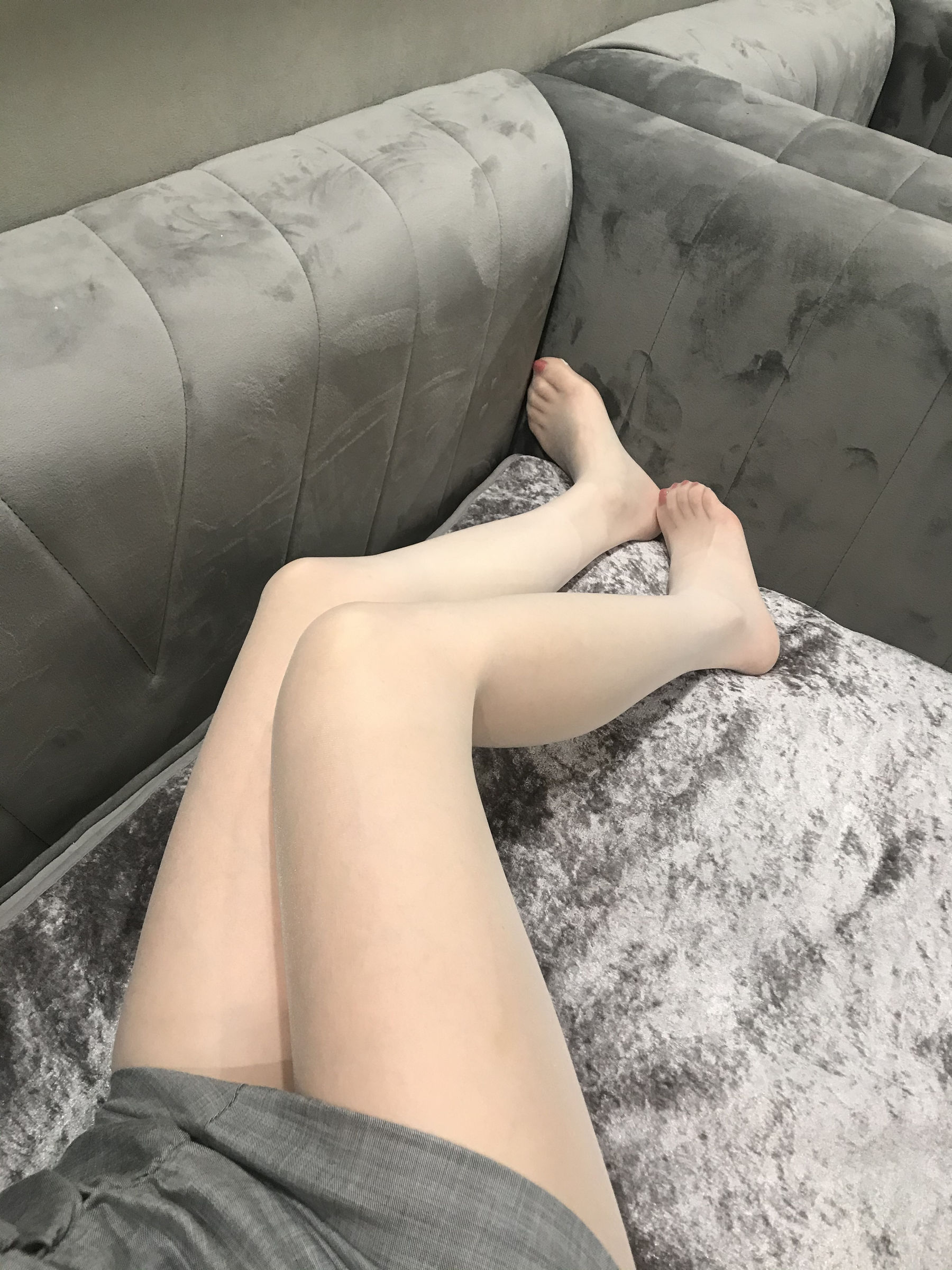 [福利COS] 丝足博主麋鹿_Monroe 2020.04.20 红高黑丝