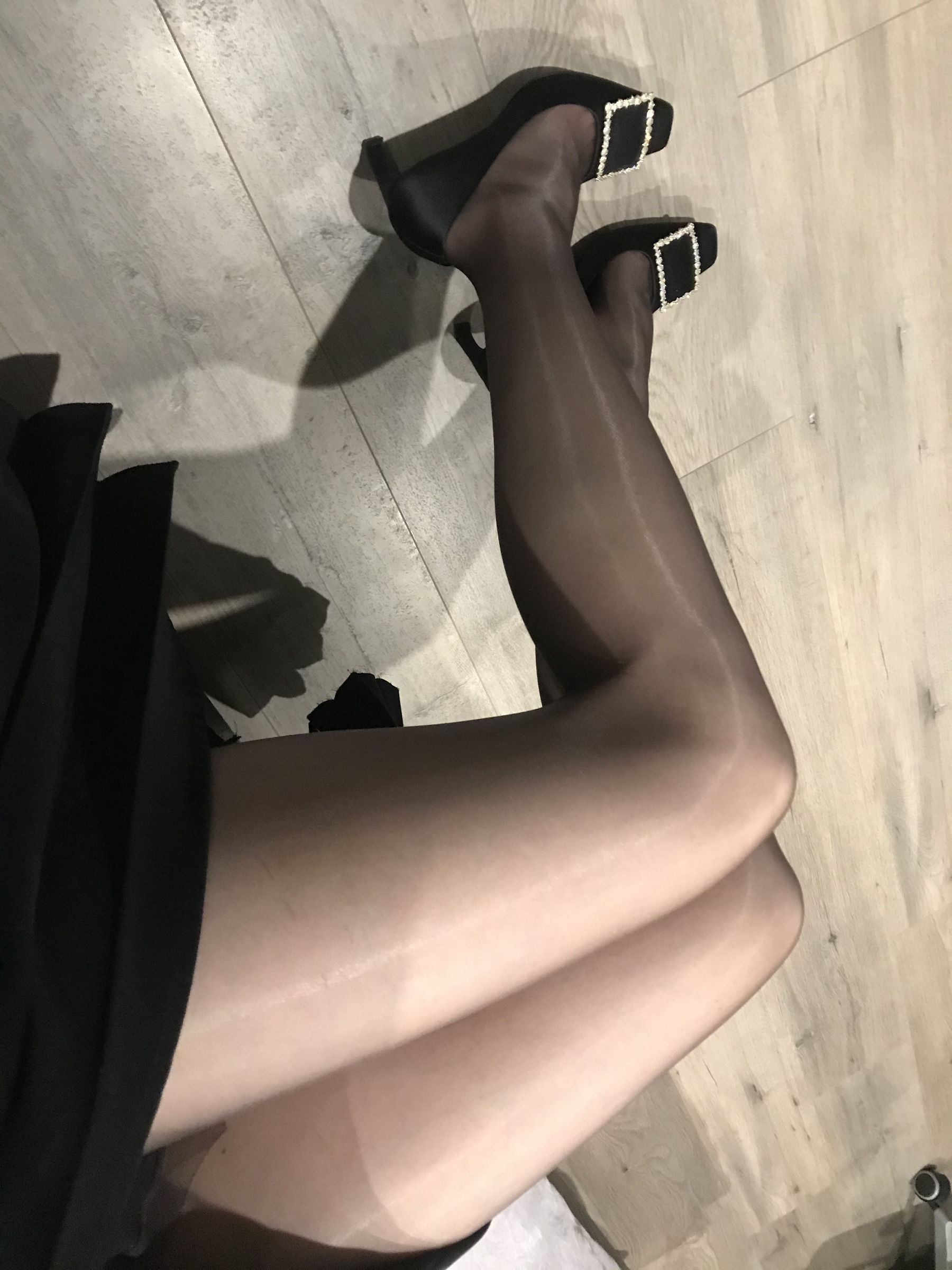 [福利COS] 丝足博主麋鹿_Monroe 2020.04.23 丝袜展示