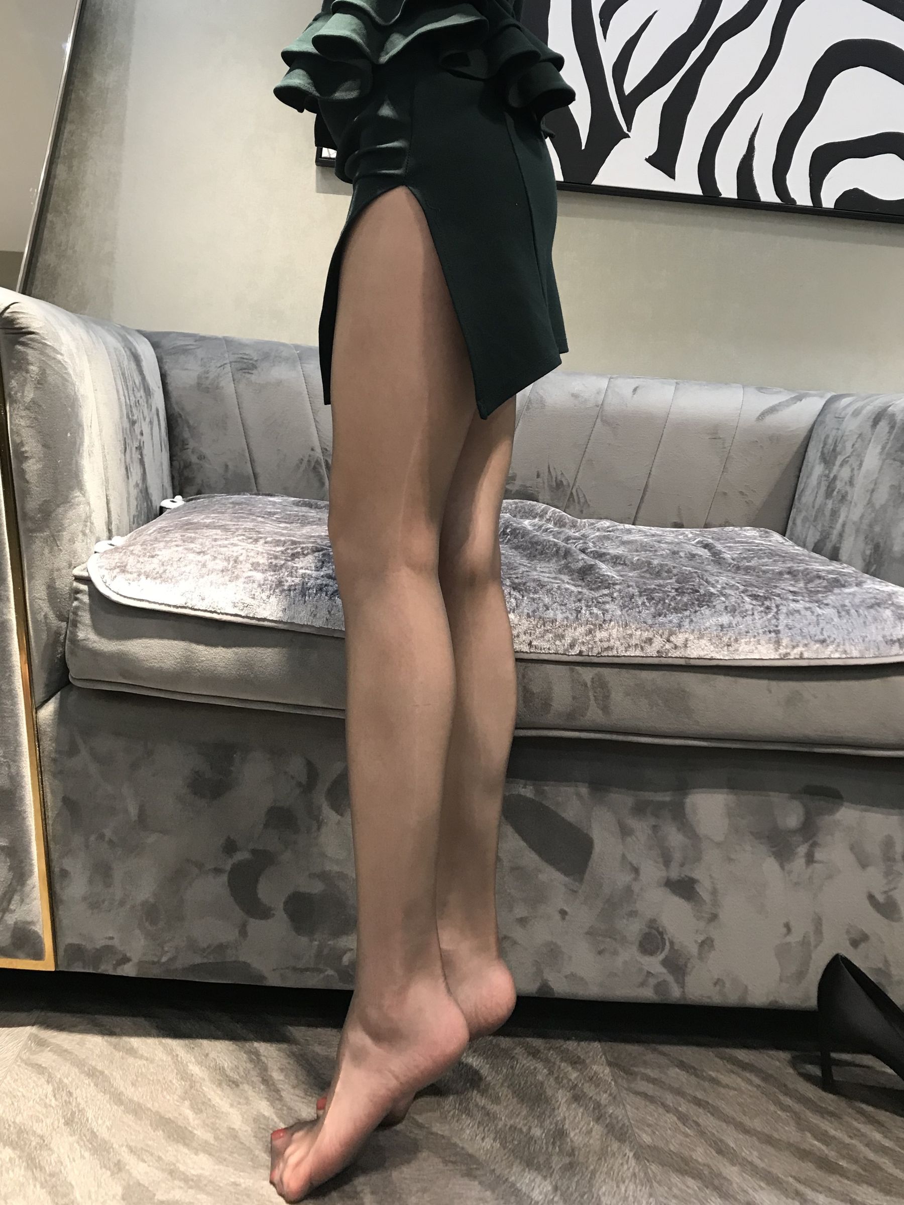 [福利COS] 丝足博主麋鹿_Monroe 2020.04.30 贵妇丝足