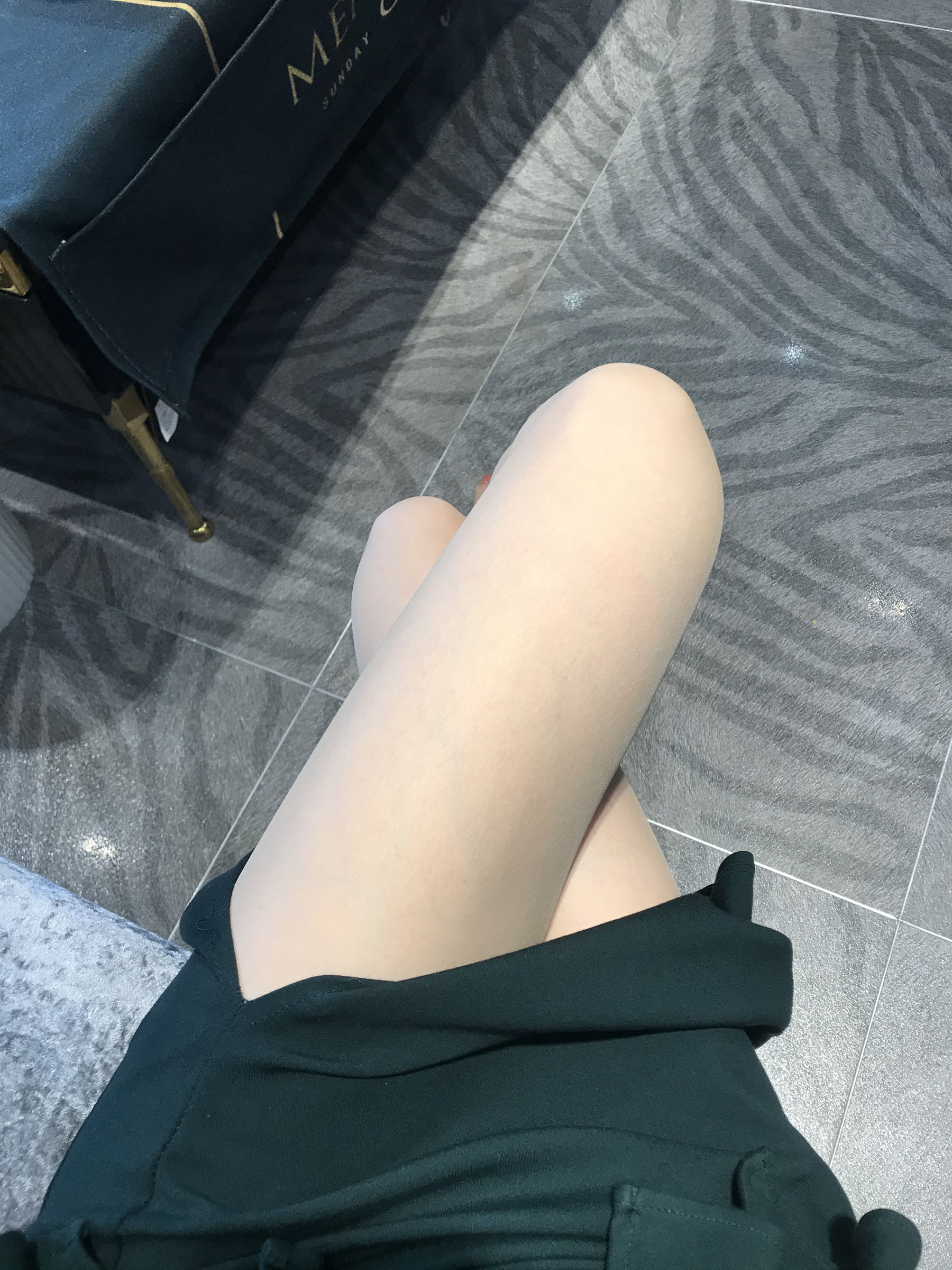 [福利COS] 丝足博主麋鹿_Monroe 2020.04.30 贵妇丝足