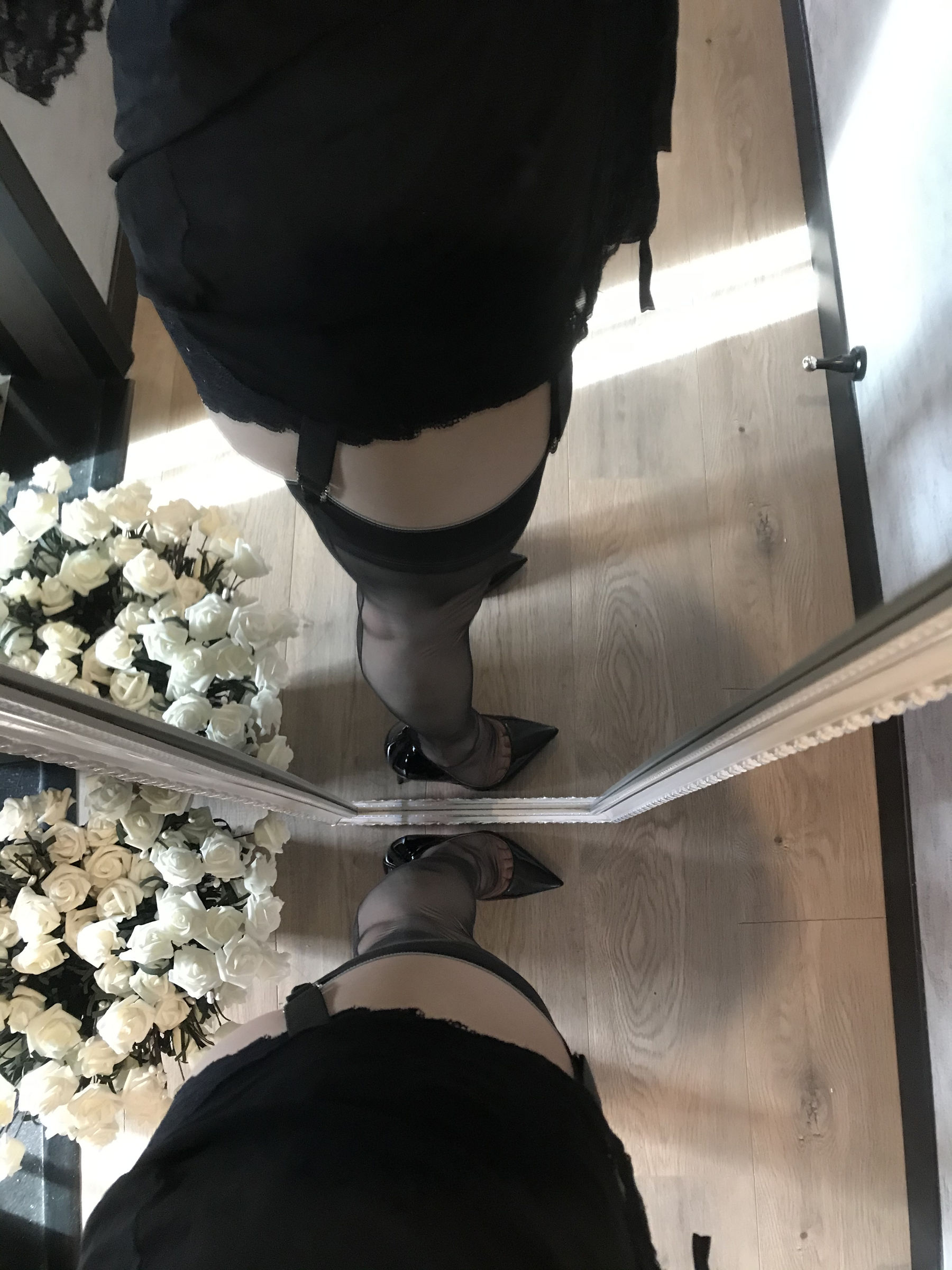 [福利COS] 丝足博主麋鹿_Monroe 2020.05.28 情趣自拍