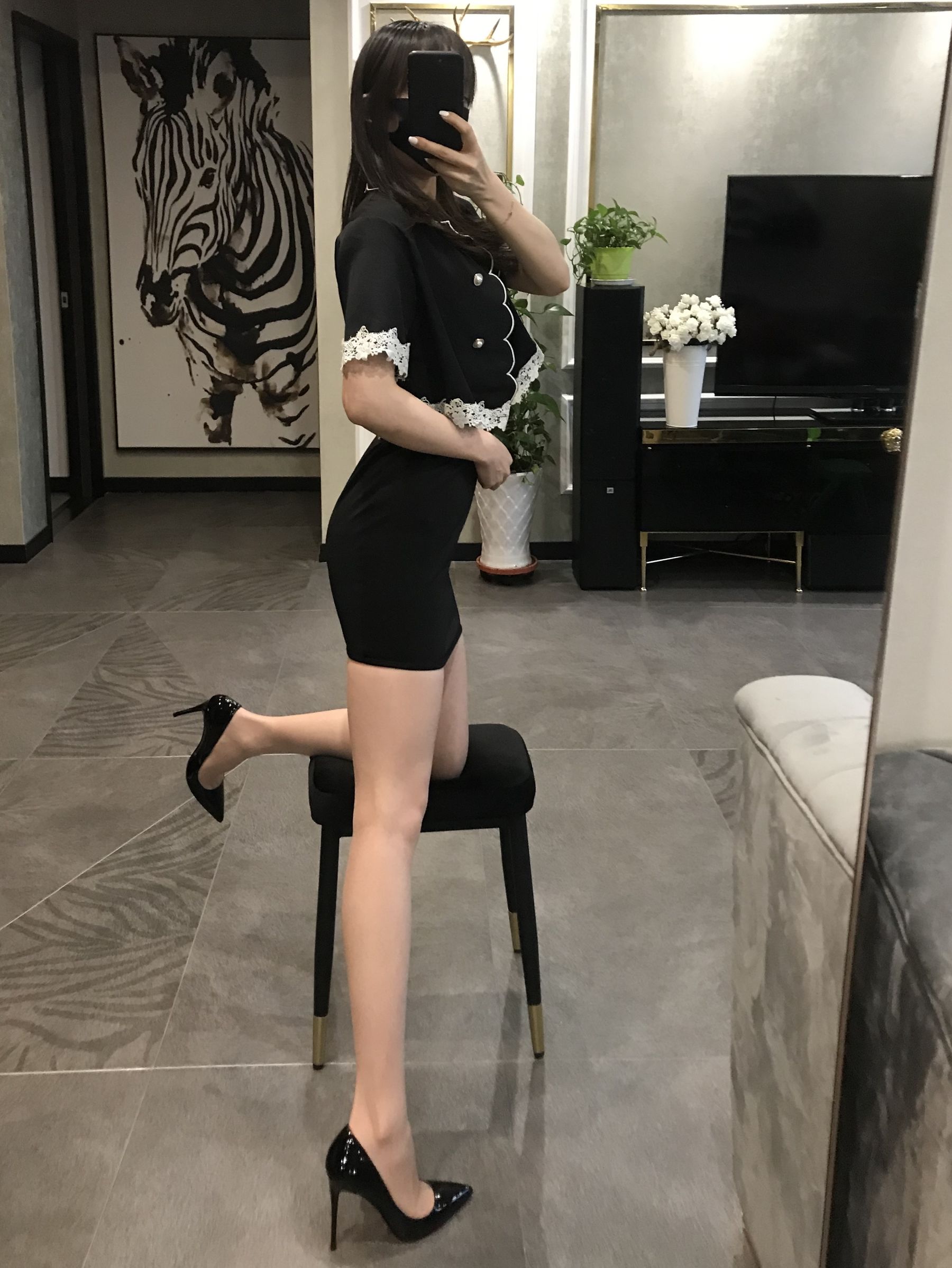[福利COS] 丝足博主麋鹿_Monroe 2020.05.28 情趣自拍