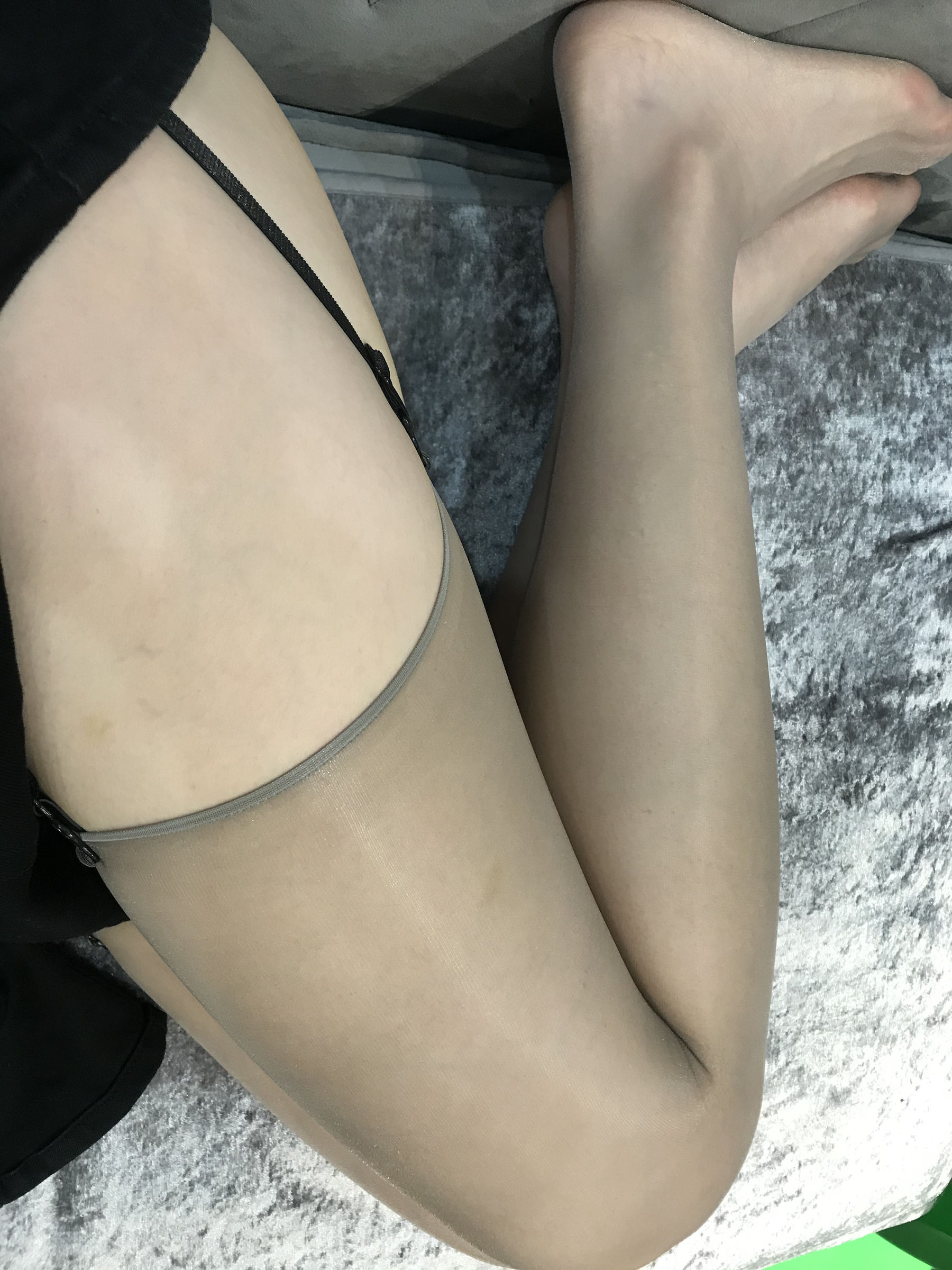 [福利COS] 丝足博主麋鹿_Monroe 2020.06.10 看看美腿