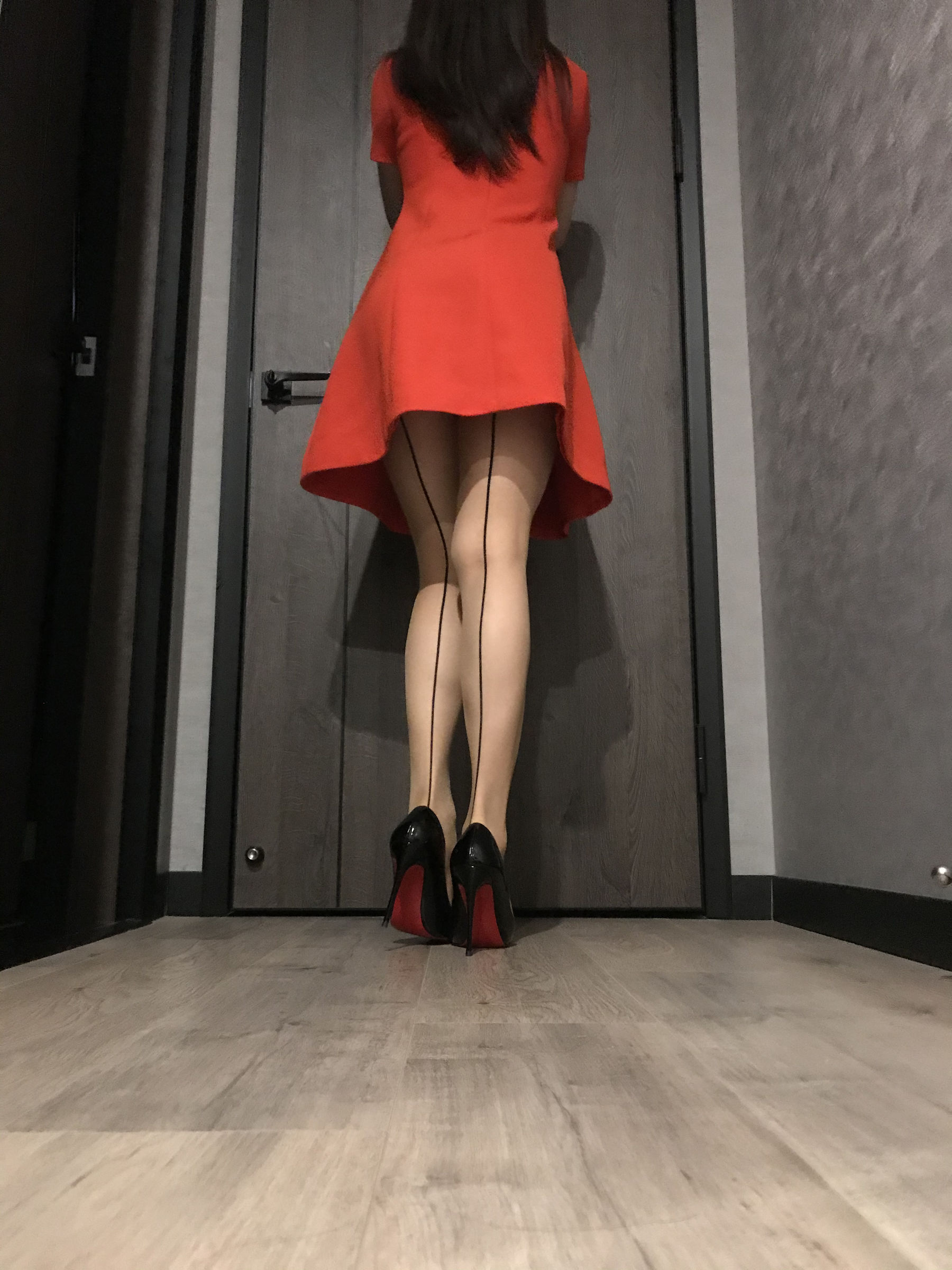 [福利COS] 丝足博主麋鹿_Monroe 2020.07.02 情趣线条丝袜