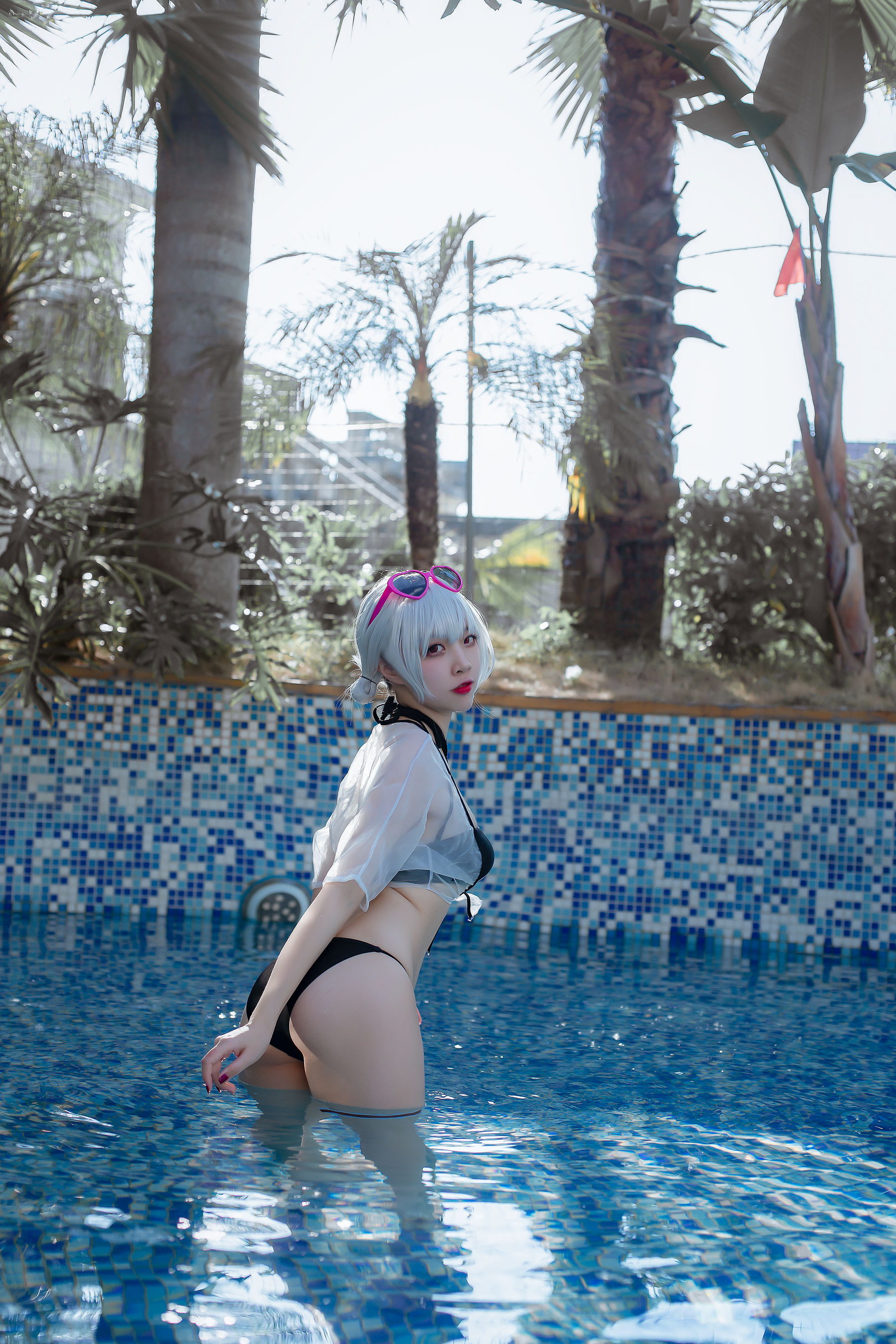 [福利COS] 人气Coser二佐Nisa - 碧蓝航线 天狼星泳装