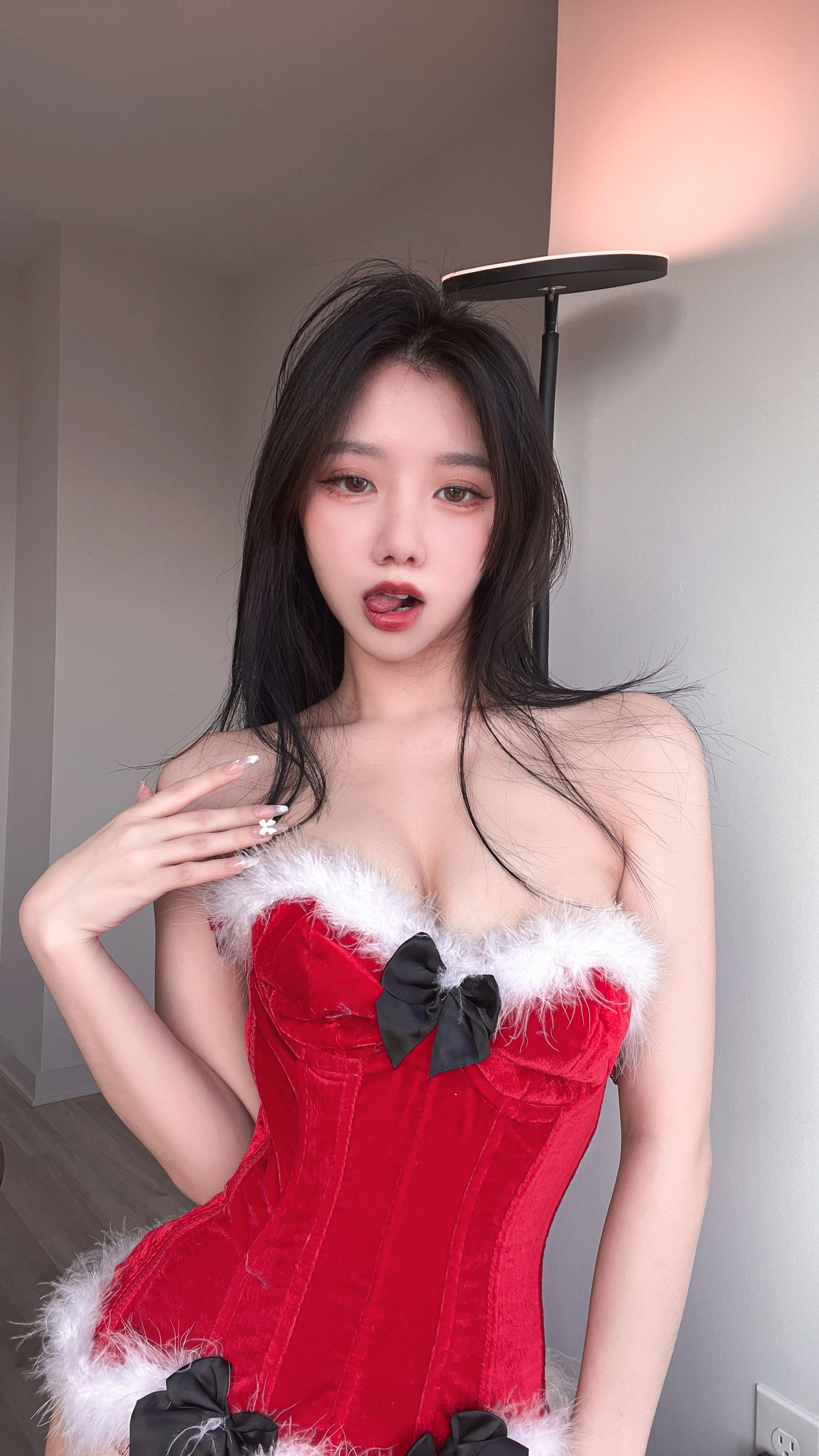 [福利COS] 动漫博主果咩酱w - 2021圣诞