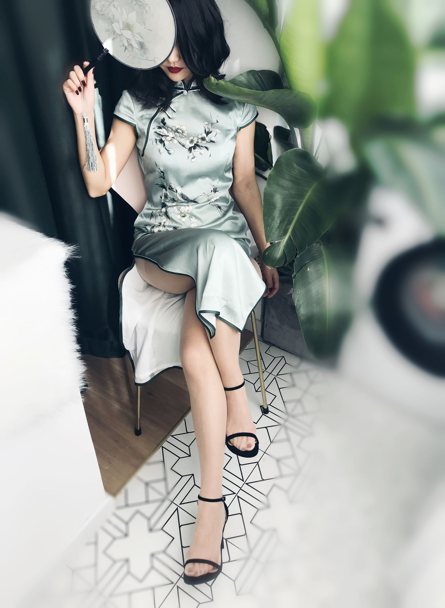 [福利COS] 安乔乔儿(Nia乔乔) No.017 安乔乔儿 黑丝旗袍