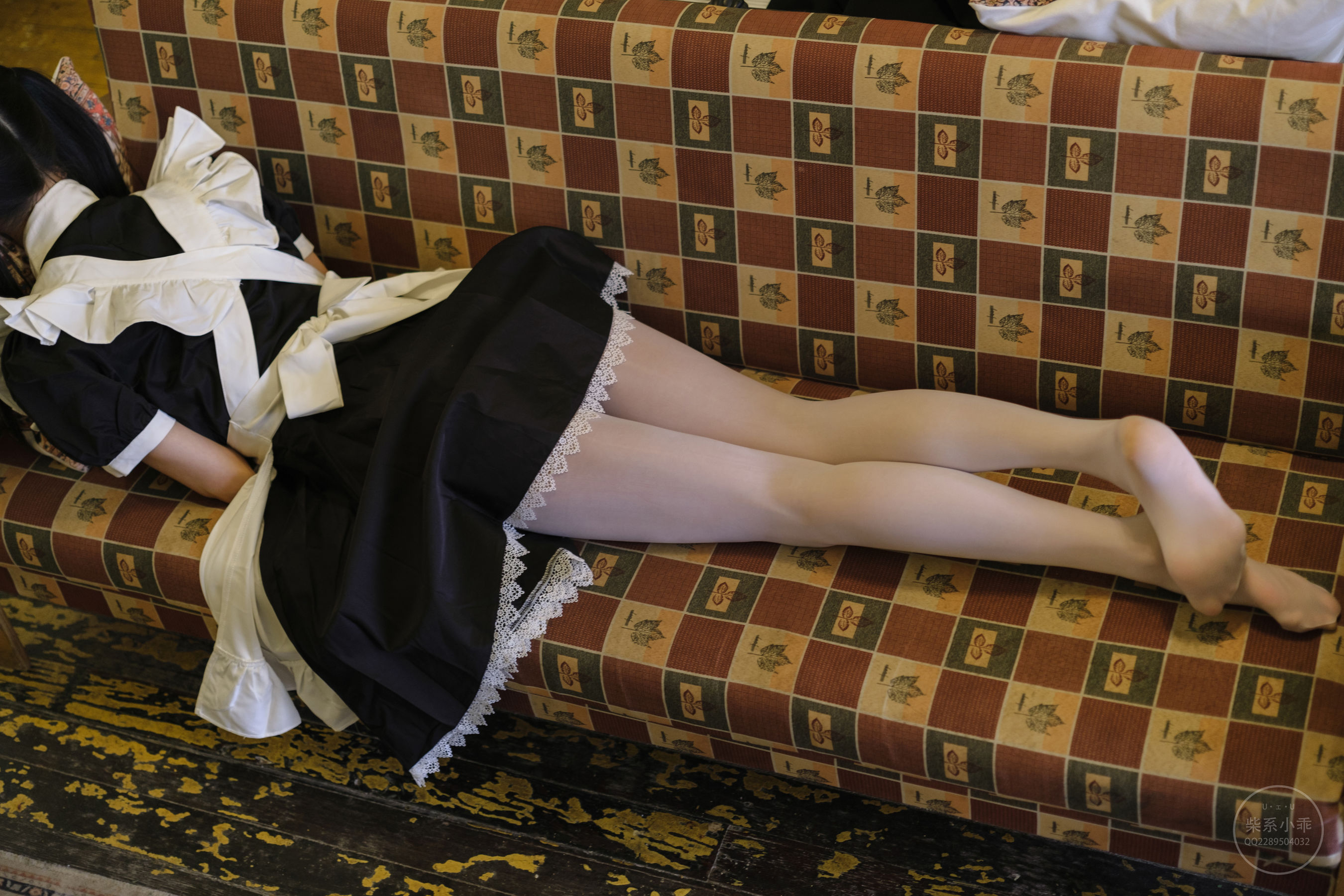 [福利COS] 柴系小乖(稚乖画册) - 夜夜白丝女仆