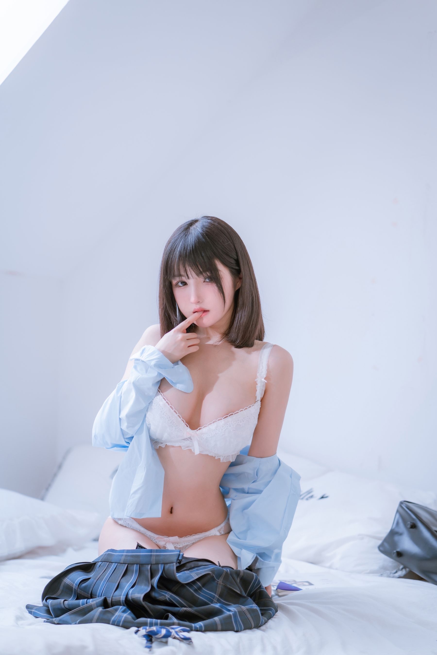 [福利COS] 桜井宁宁 - JK之居家