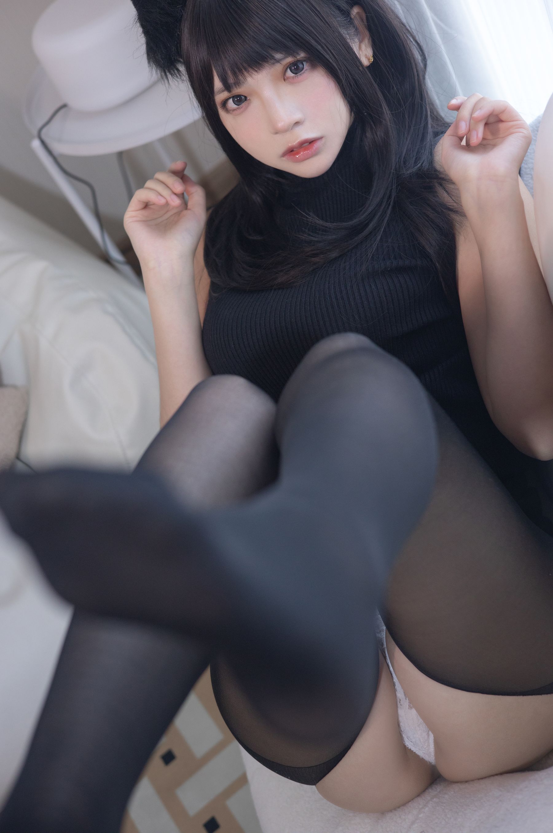 [福利COS] 疯猫ss - 黑毛衣少女