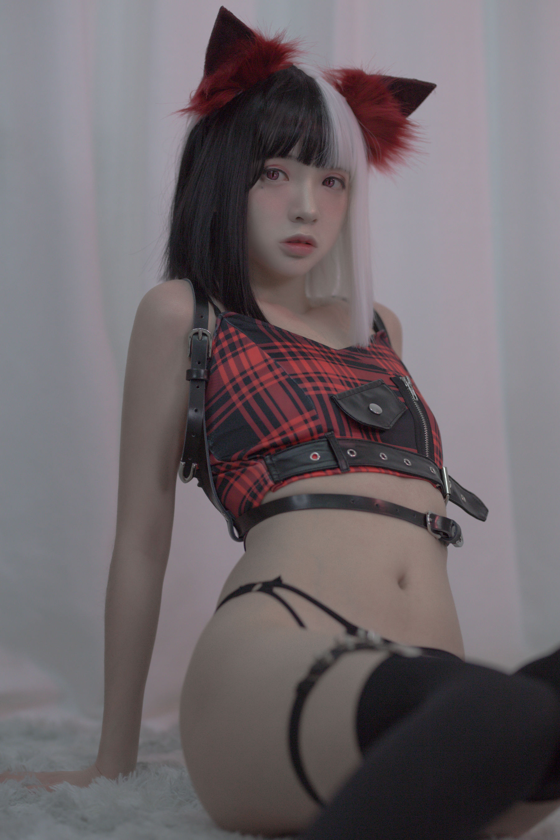 [福利COS] 疯猫ss - 黑白魔女库伊拉