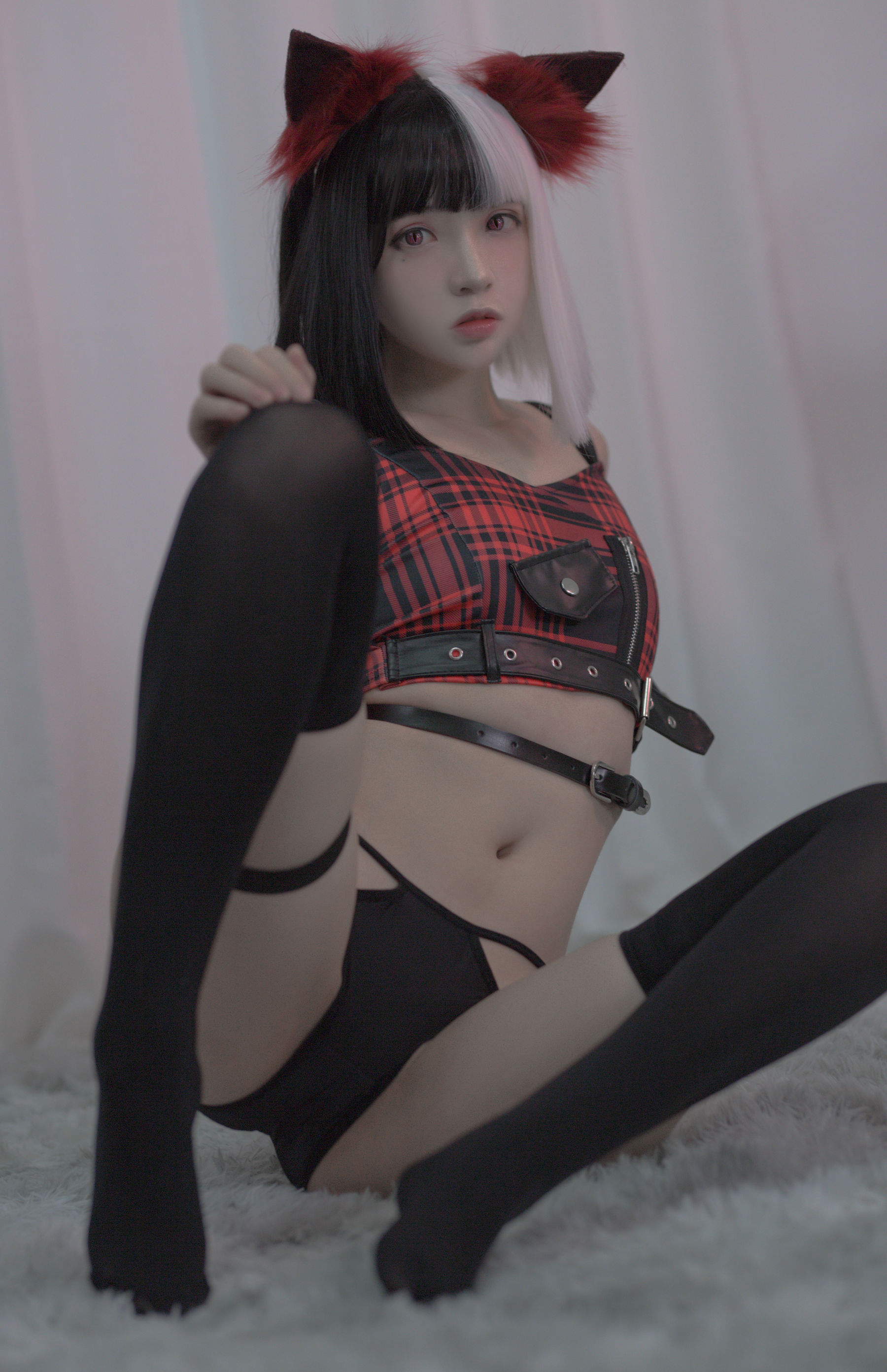 [福利COS] 疯猫ss - 黑白魔女库伊拉