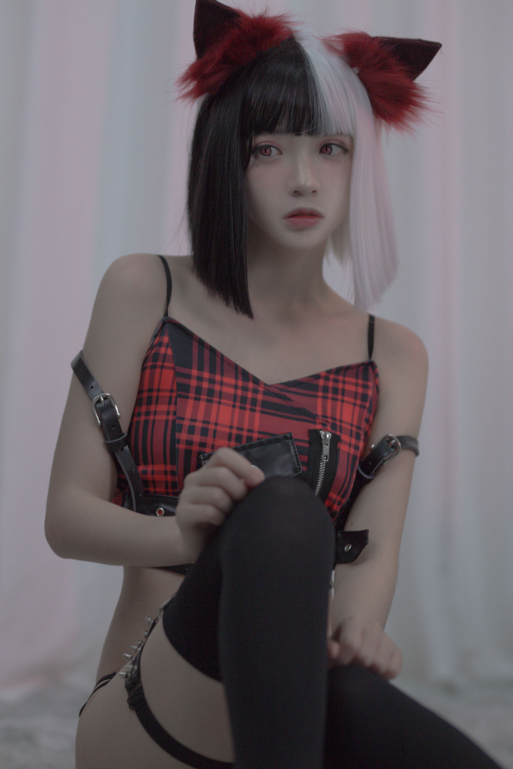 [福利COS] 疯猫ss - 黑白魔女库伊拉