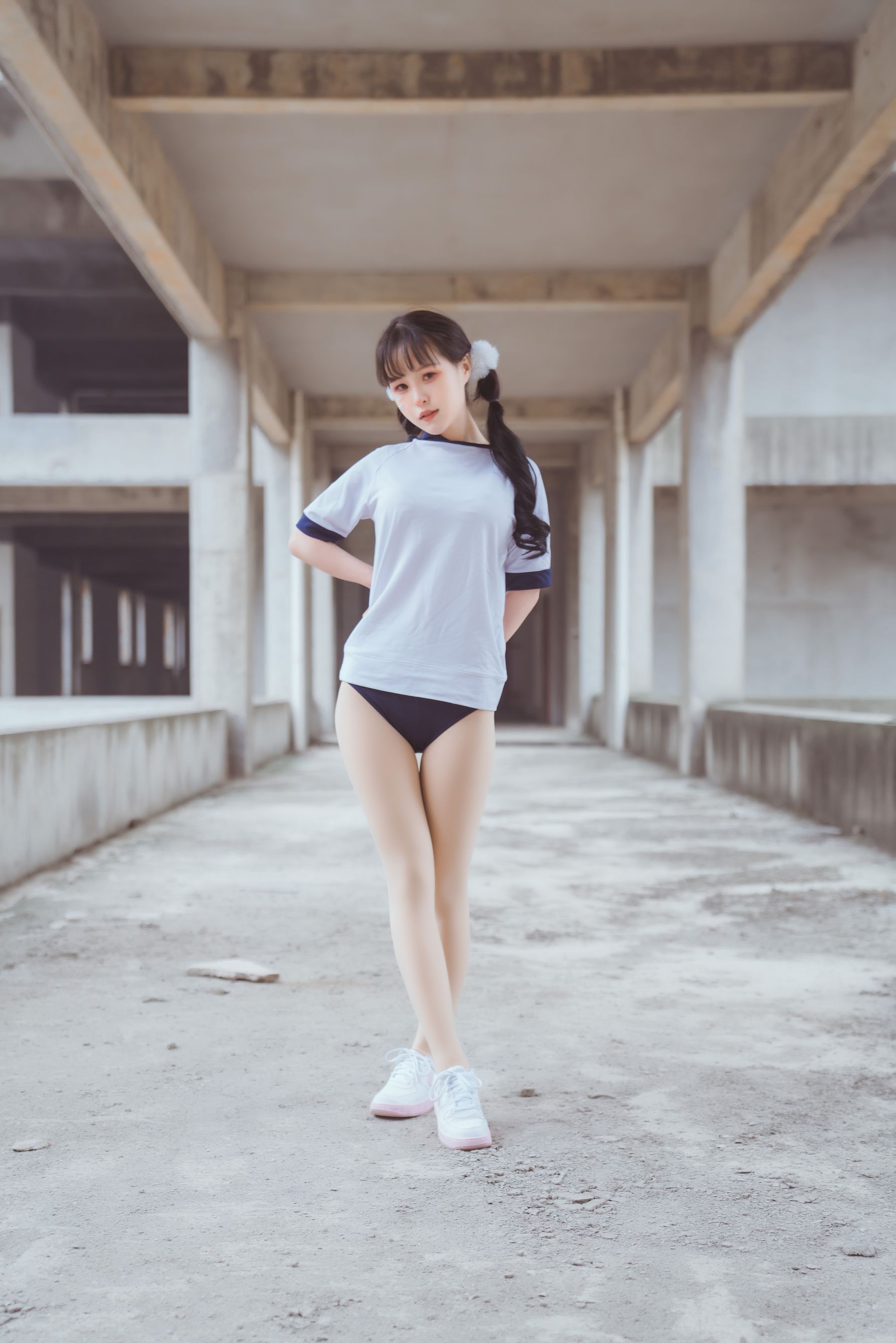 [福利COS] 美少女晕崽 - 工地日记