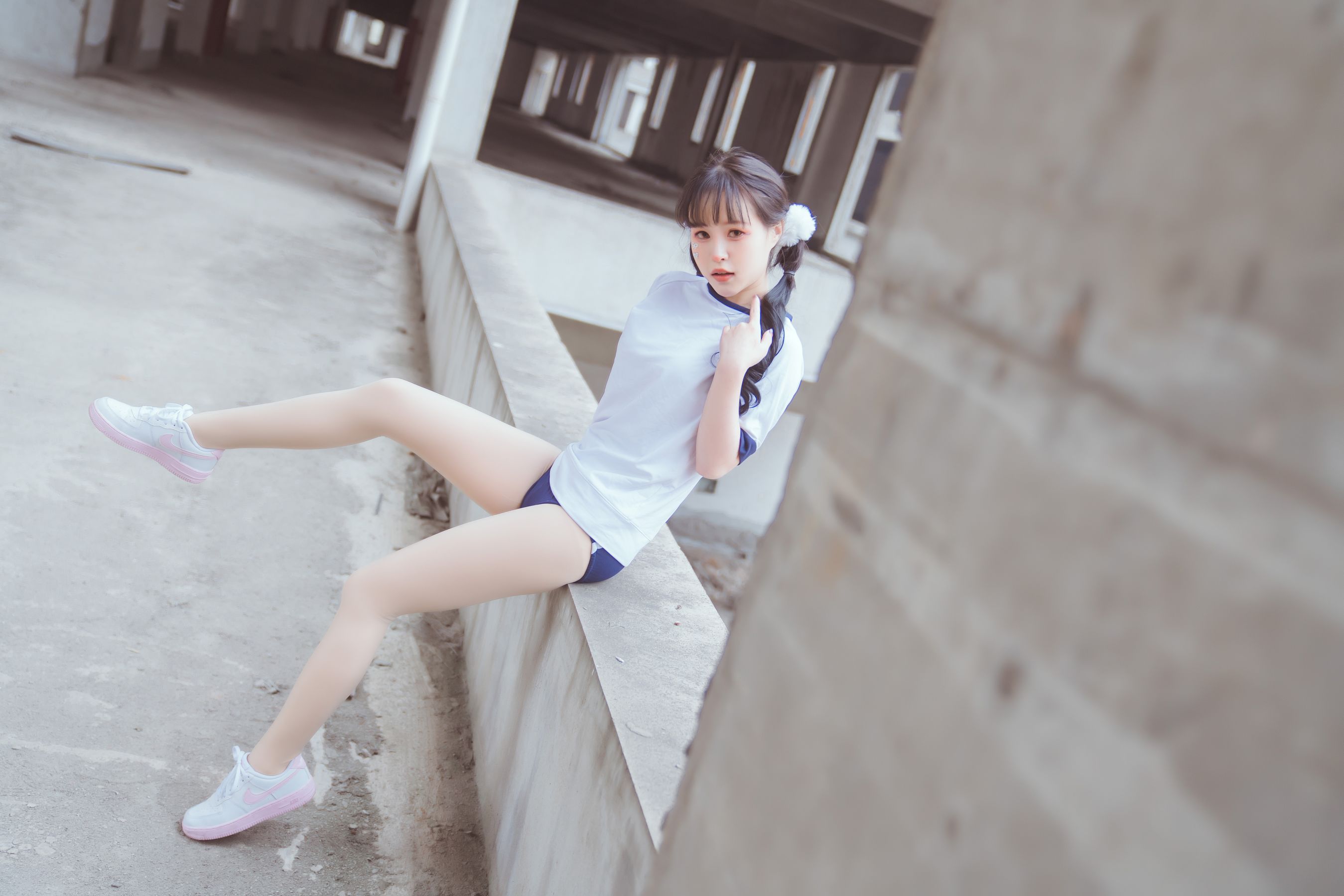 [福利COS] 美少女晕崽 - 工地日记