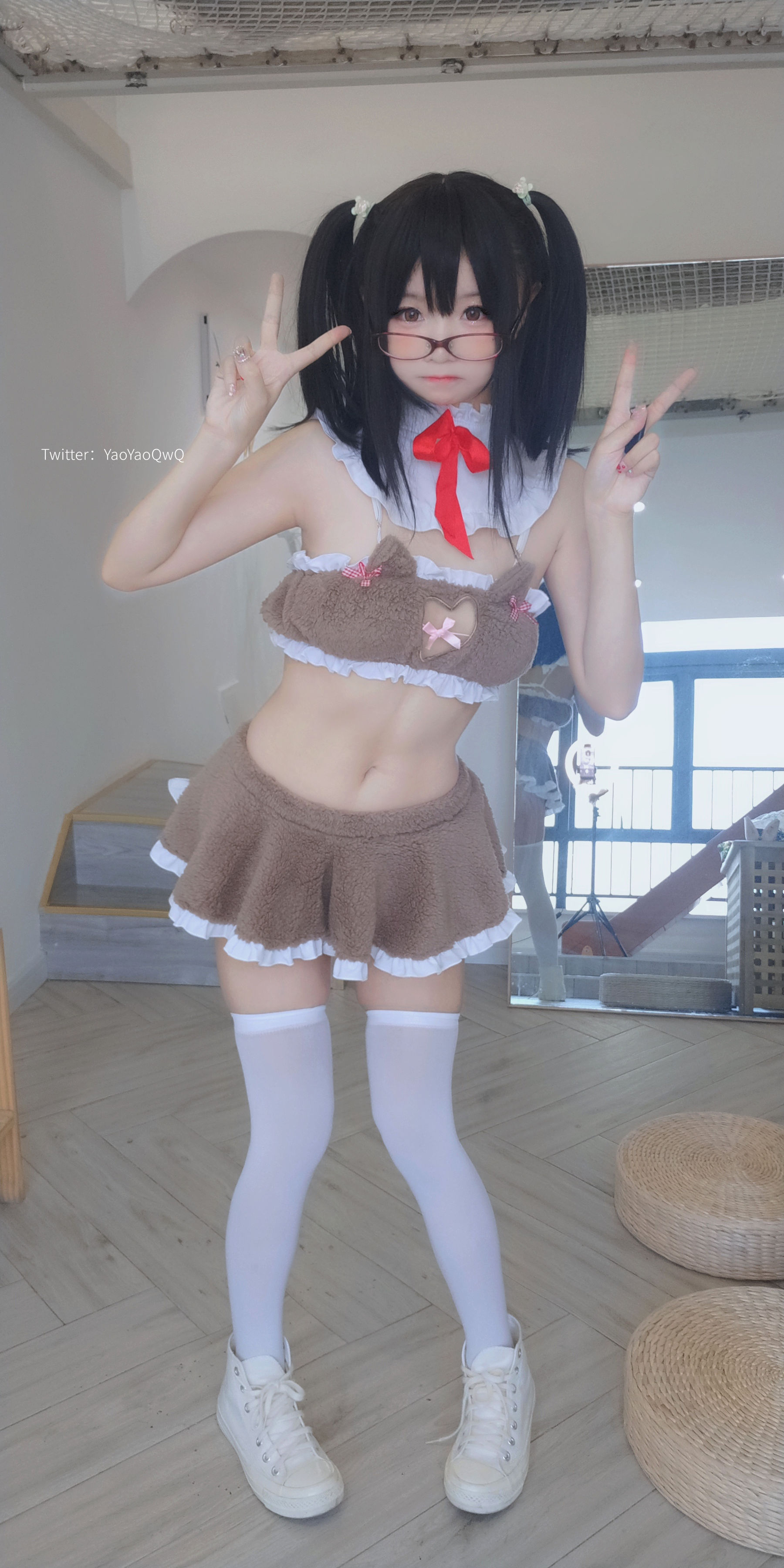 [福利COS] 萌妹子Coser摇摇乐yoyo fantia 11月会员合集 白丝诱惑