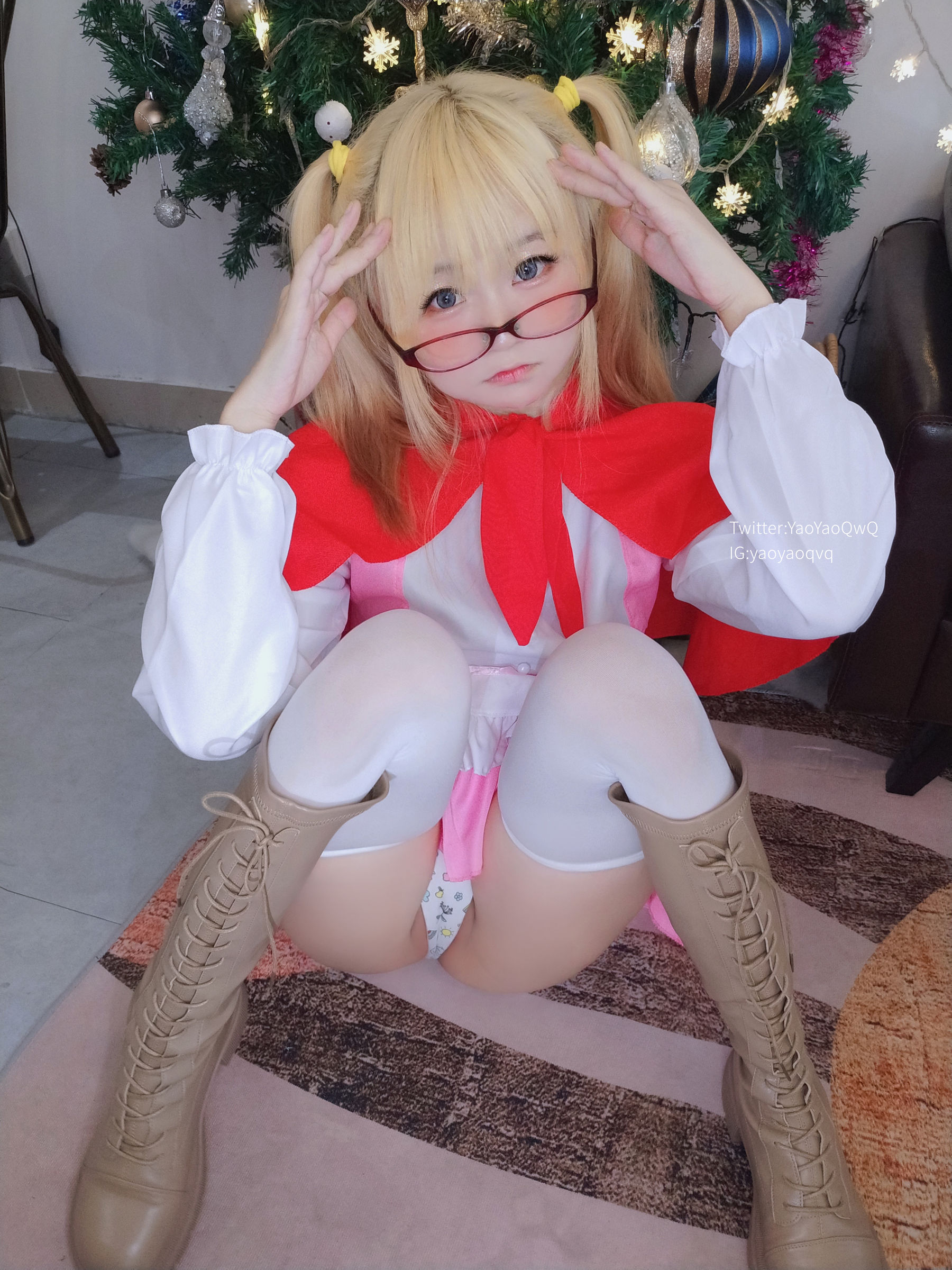 [福利COS] 萌妹子Coser摇摇乐yoyo fantia 12月会员合集 女仆系列