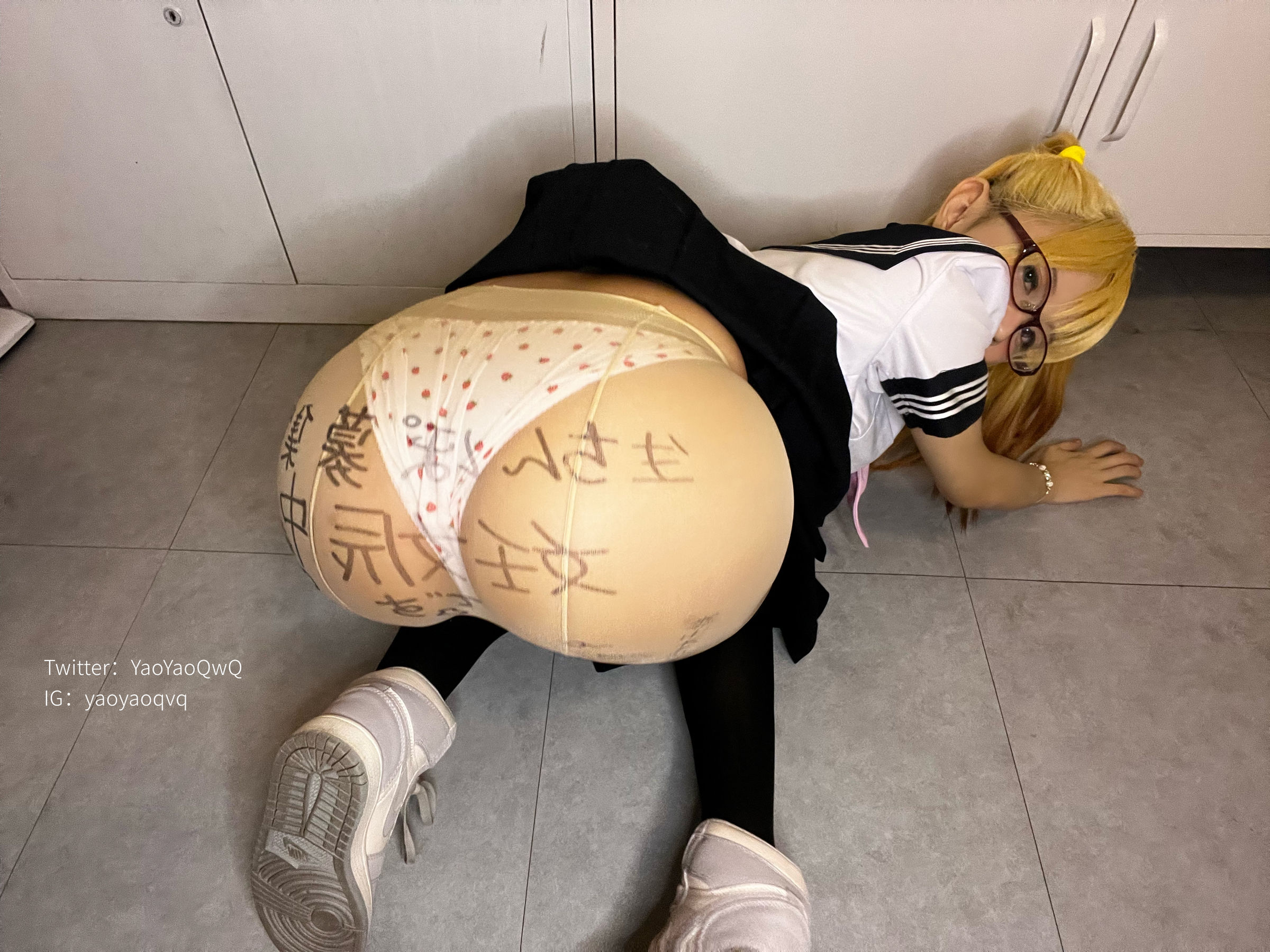 [福利COS] 萌妹子Coser摇摇乐yoyo fantia 22年1月会员合集 Jk系列