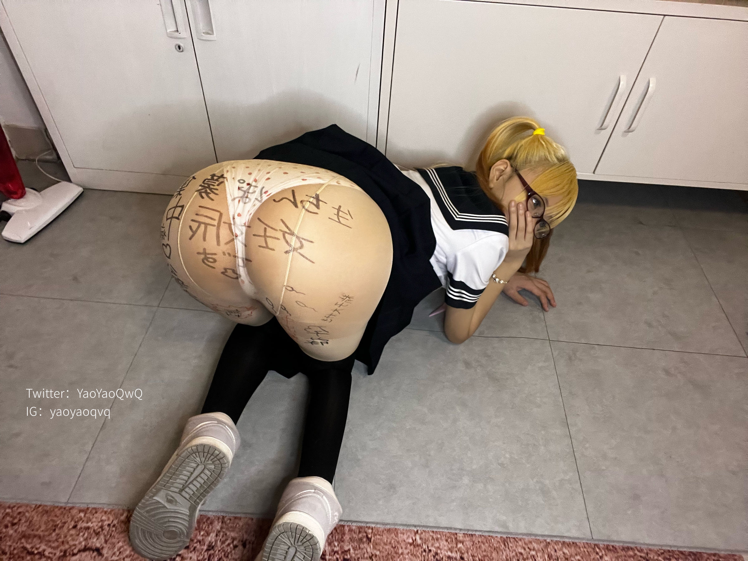 [福利COS] 萌妹子Coser摇摇乐yoyo fantia 22年1月会员合集 Jk系列