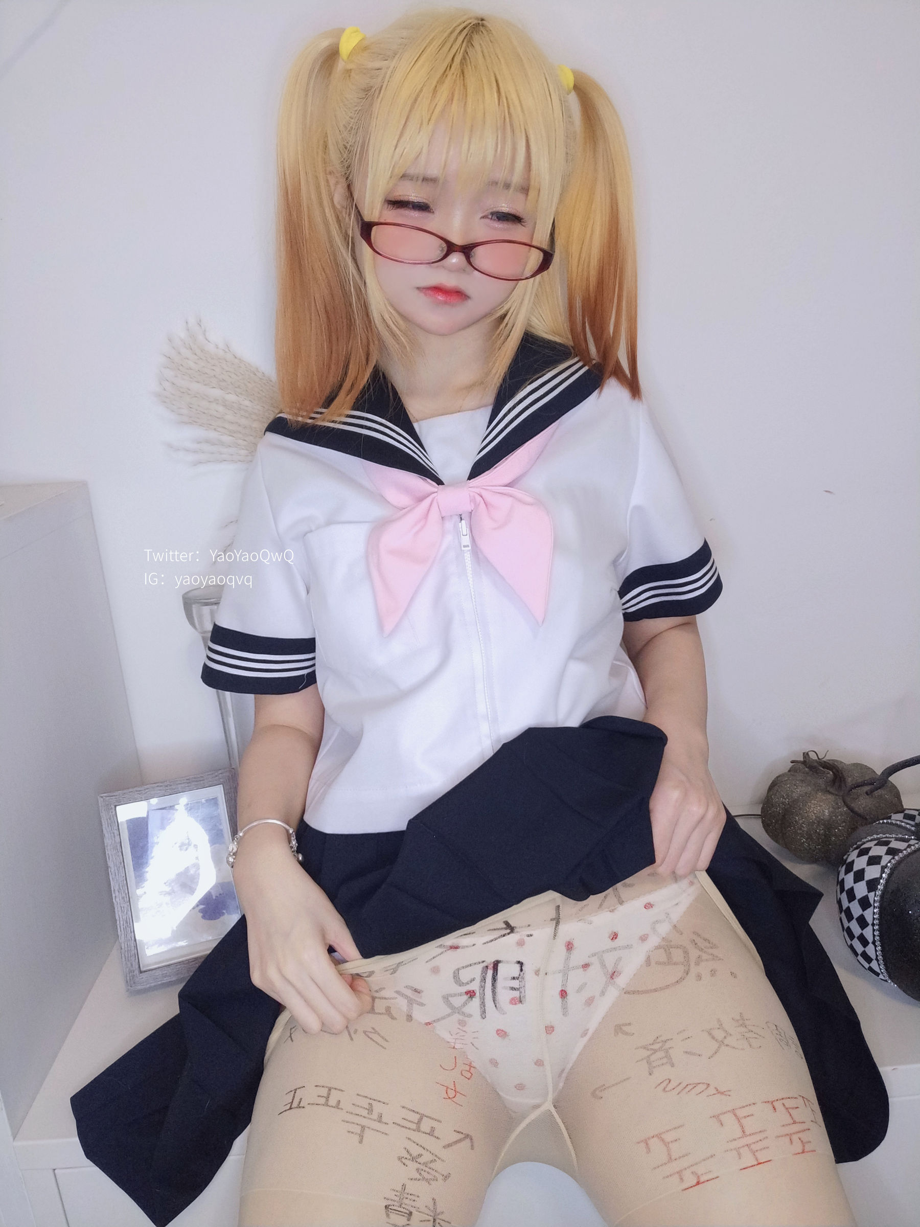 [福利COS] 萌妹子Coser摇摇乐yoyo fantia 22年1月会员合集 Jk系列