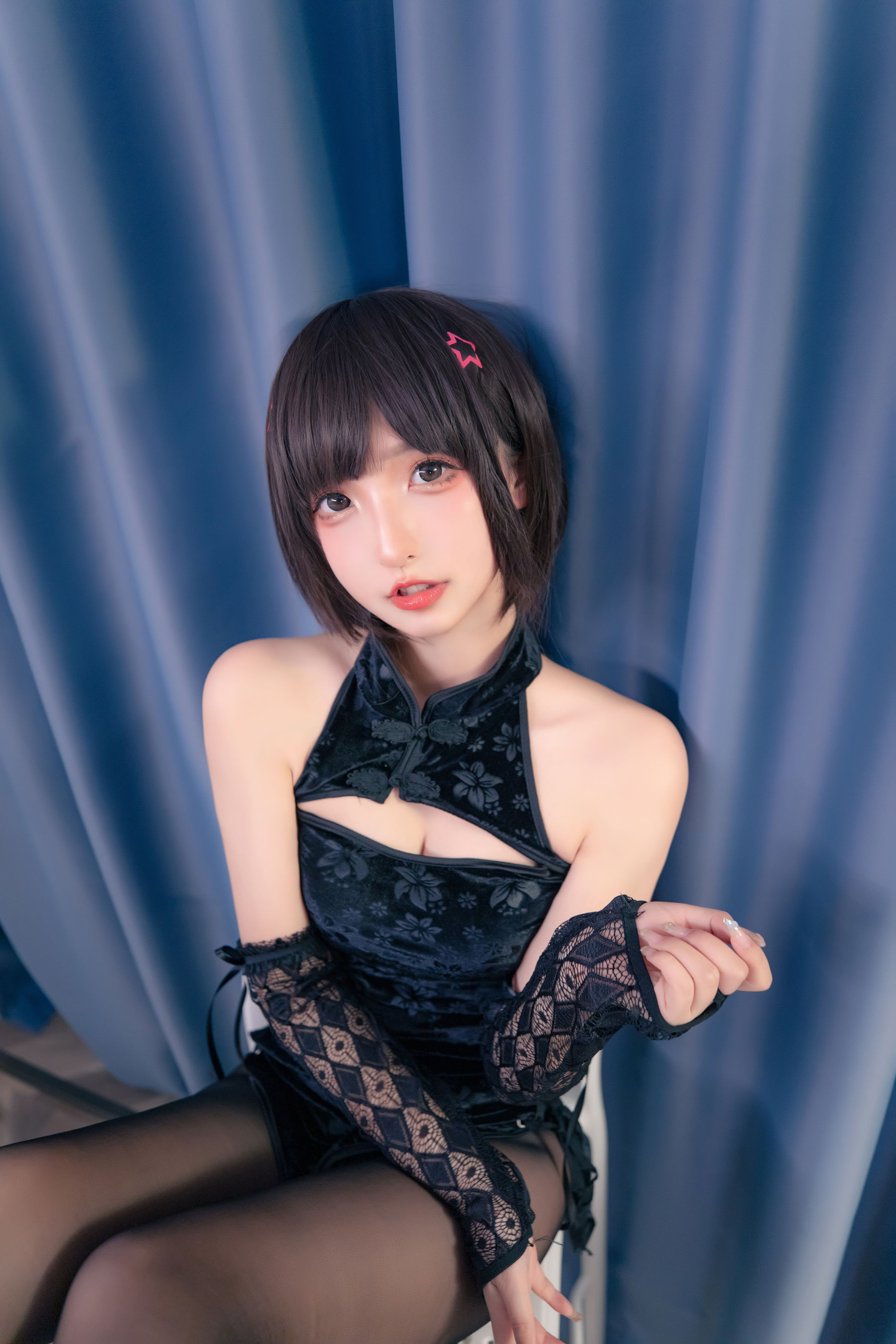 [福利COS] 萝莉神楽板真冬 - 虎年01月微博订阅
