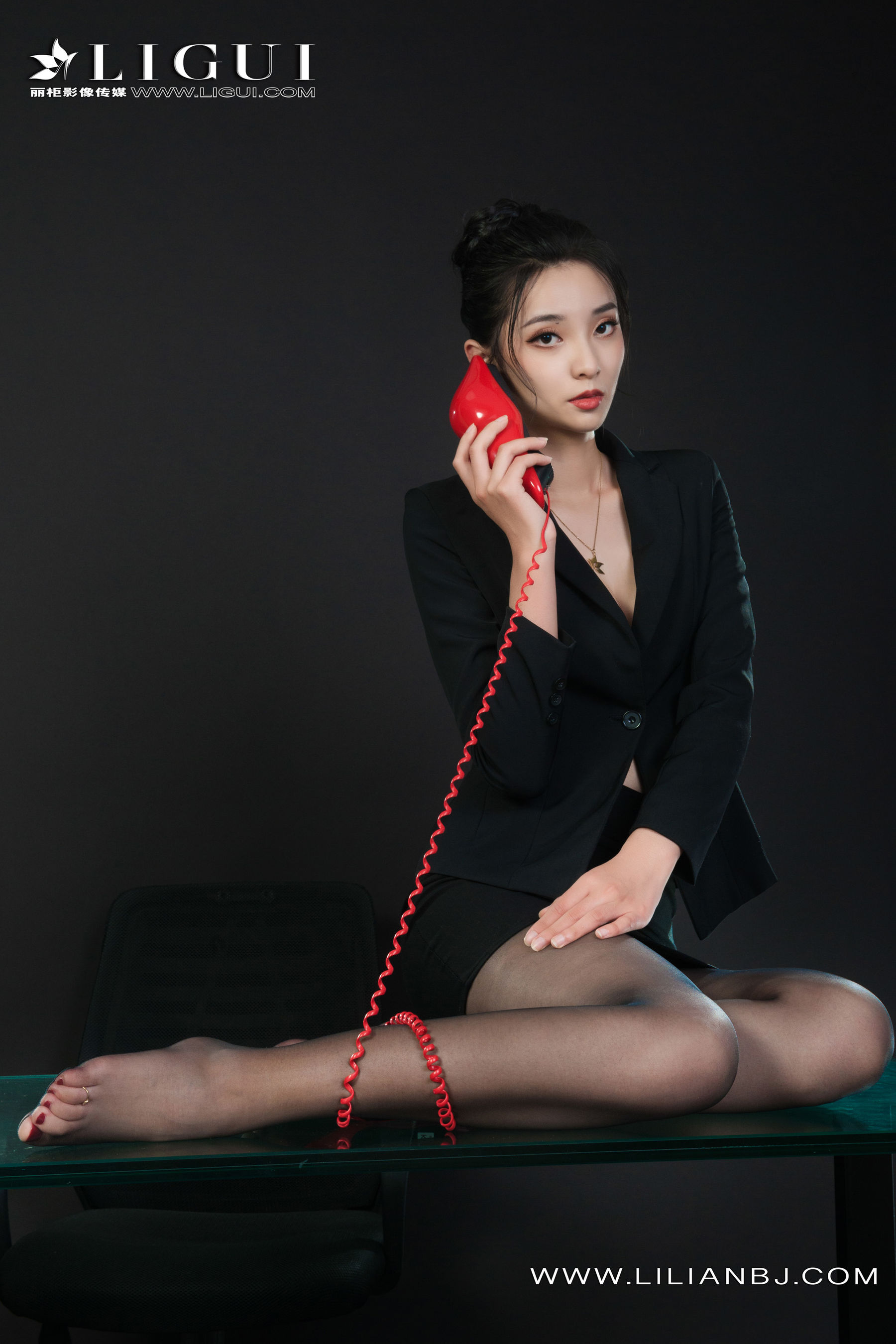 [丽柜Ligui]  伊萱 寂寞的等待