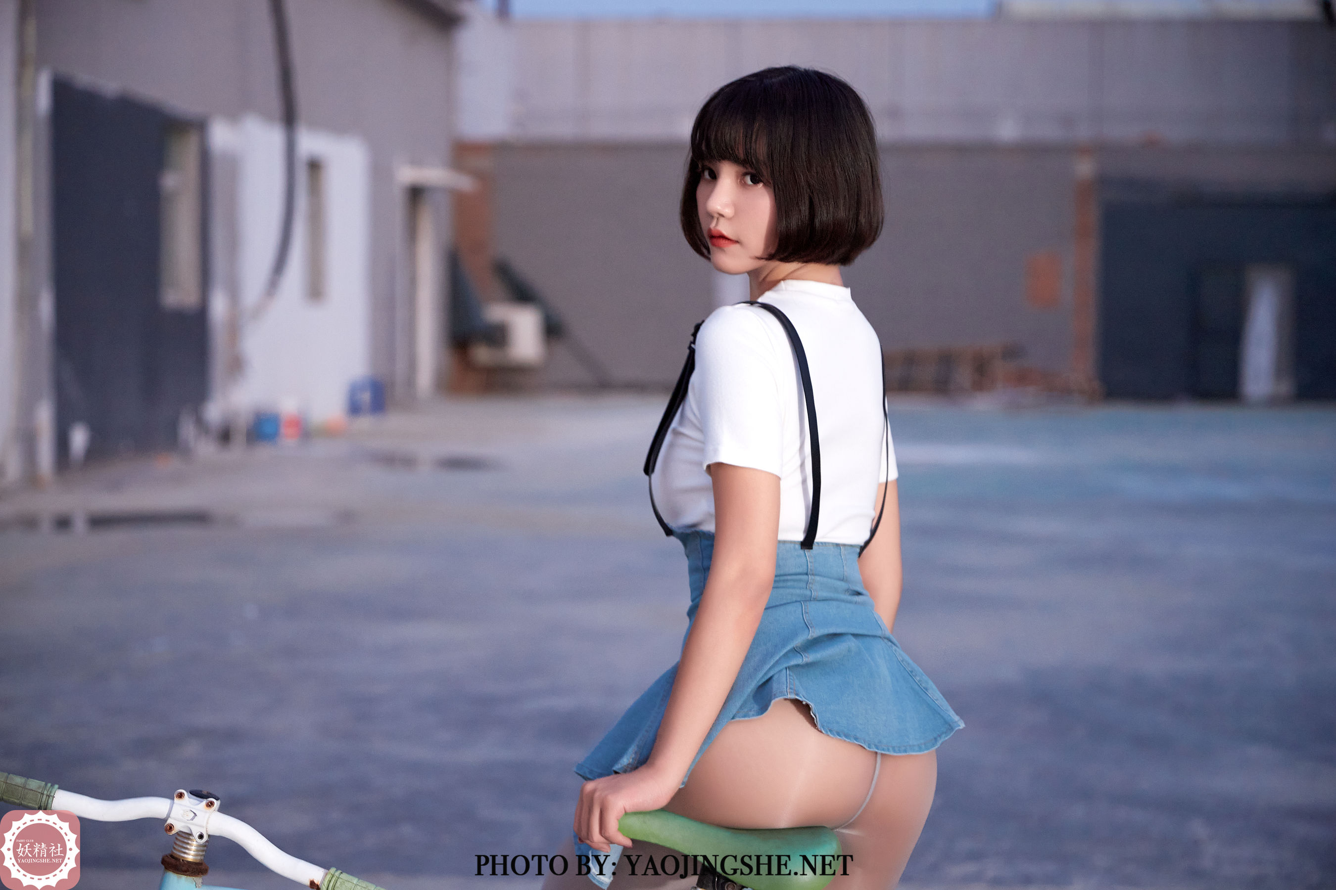 [妖精社YAOJINGSHE] T2043 唐飞飞 回家路上