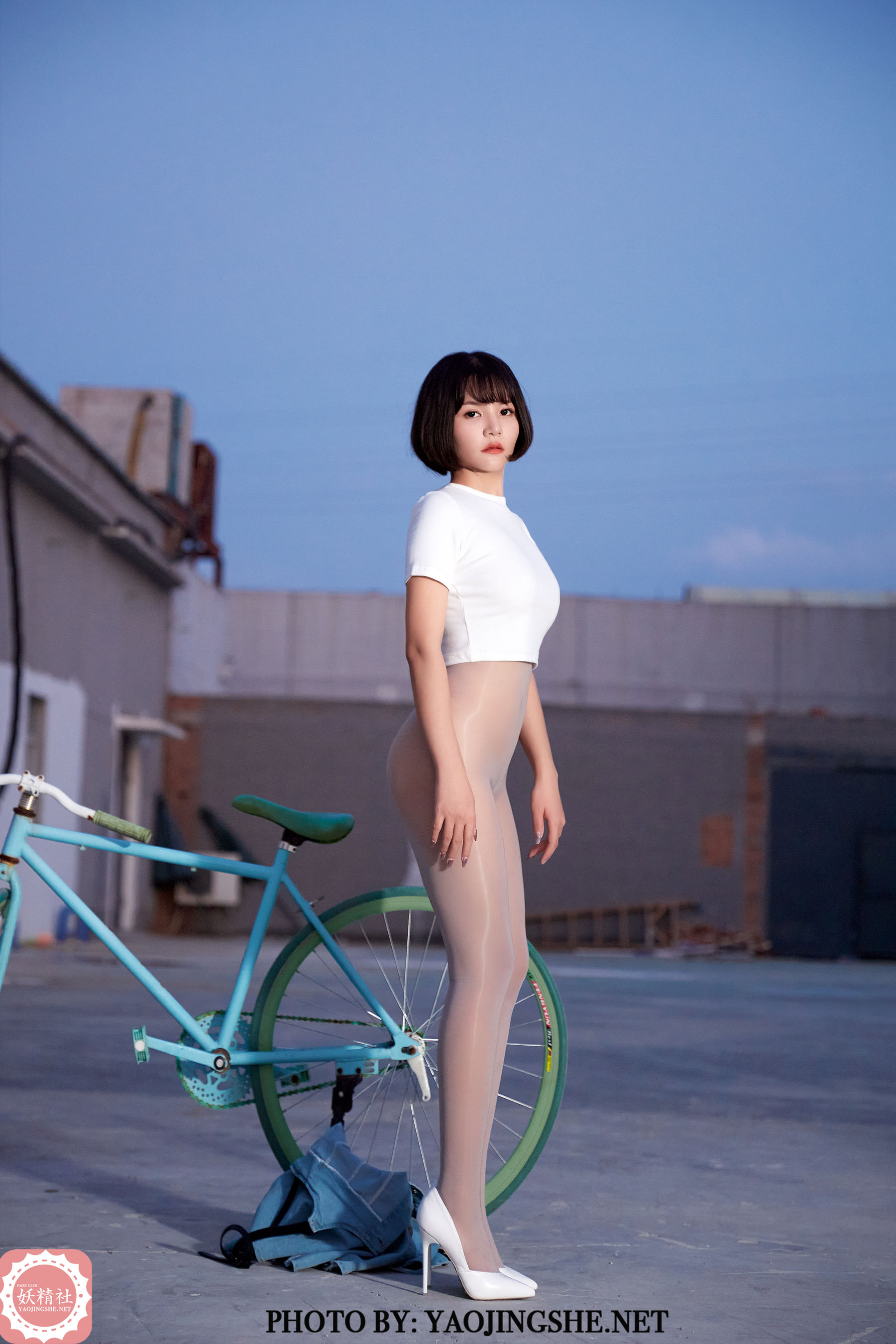 [妖精社YAOJINGSHE] T2043 唐飞飞 回家路上