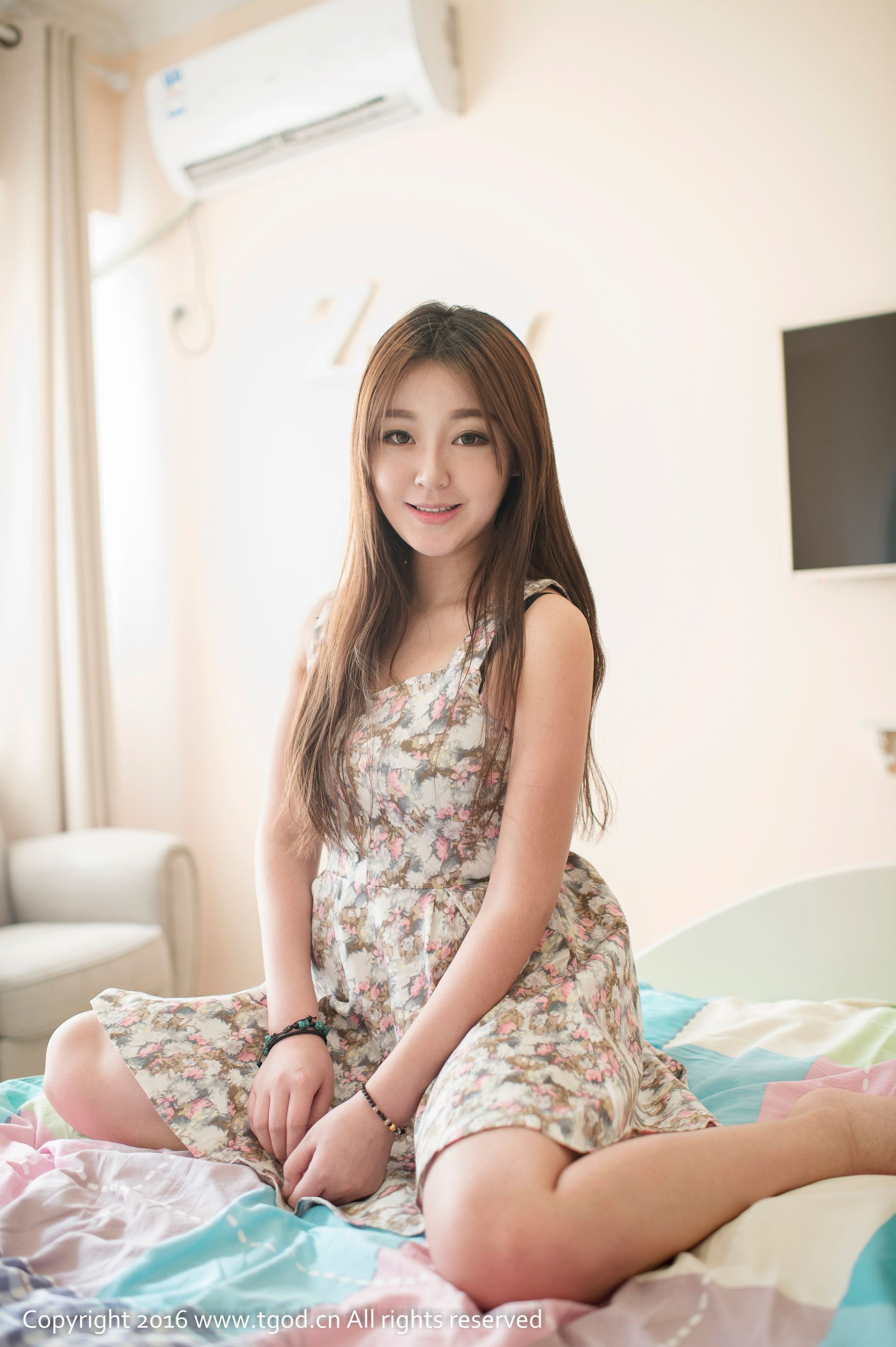 小蝴蝶《治愈系少女 丰胸翘臀》 [推女神TGOD]