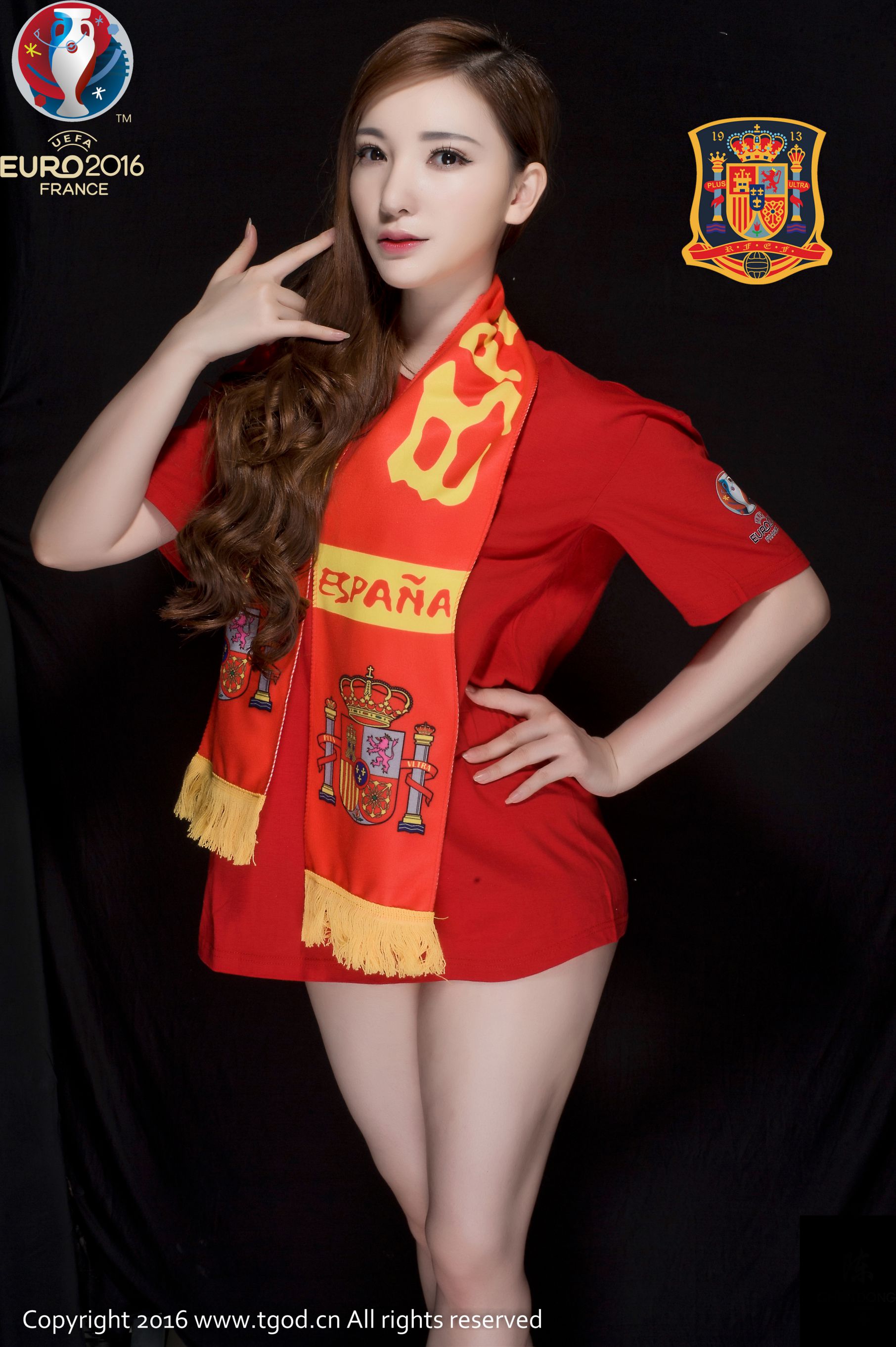 [推女神TGOD] 赵小米/海杨/露露/罗珊/伊伊Eva/展如《足球宝贝》 写真合集