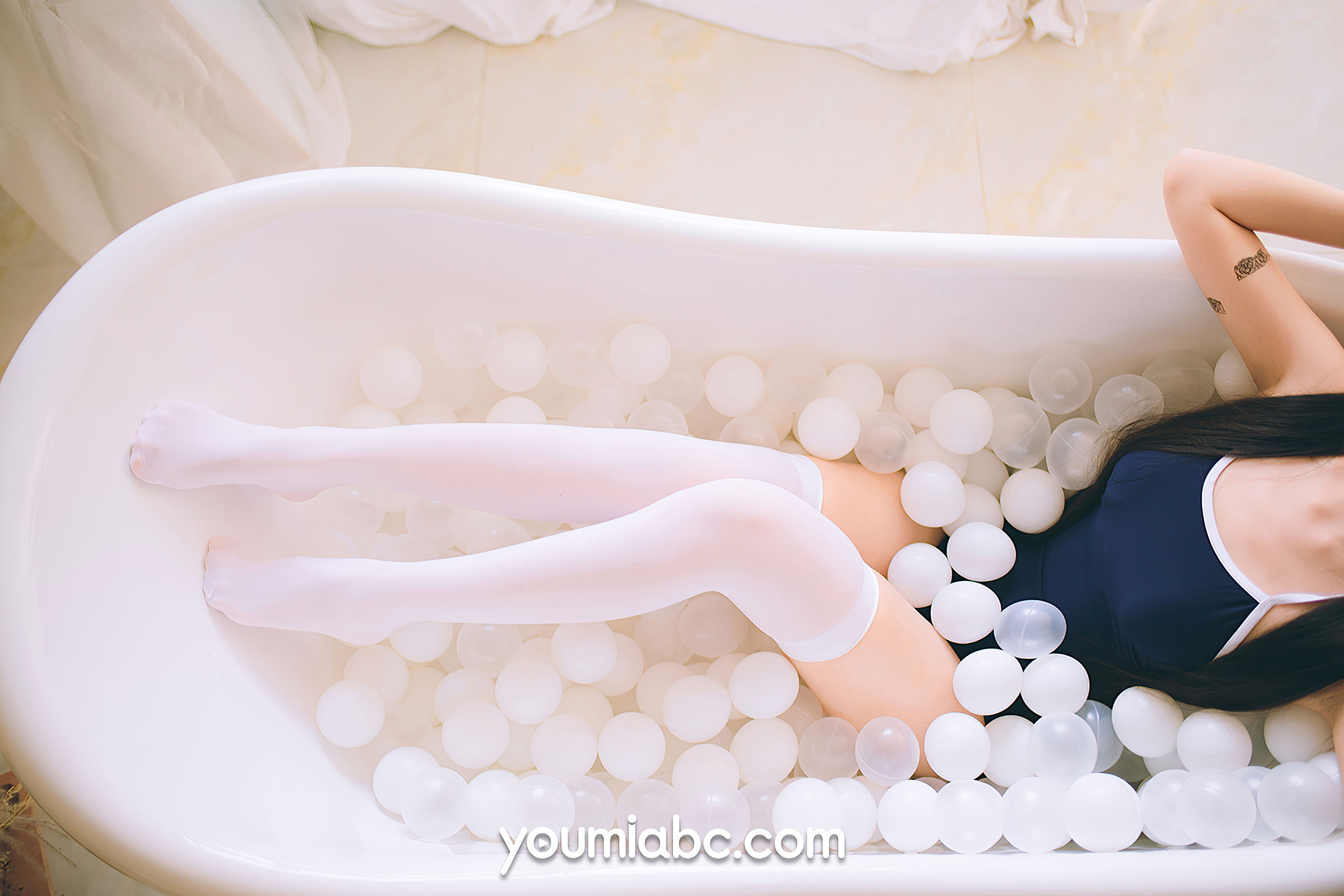 [尤蜜YouMiabc]  呆猫 盛夏死库水